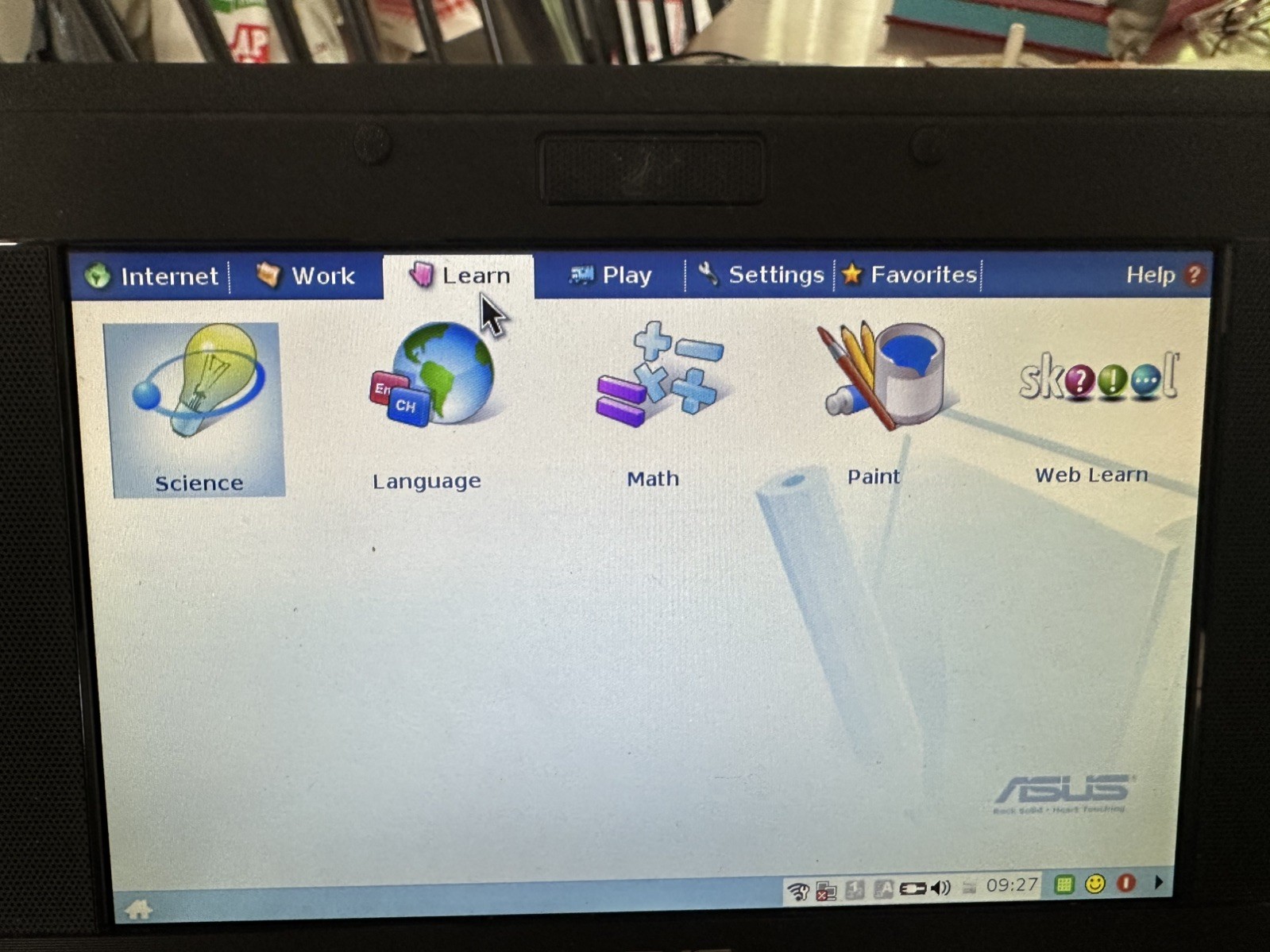 ASUS Eee PC 701 4G Working complete with new power supply 4GB SSD