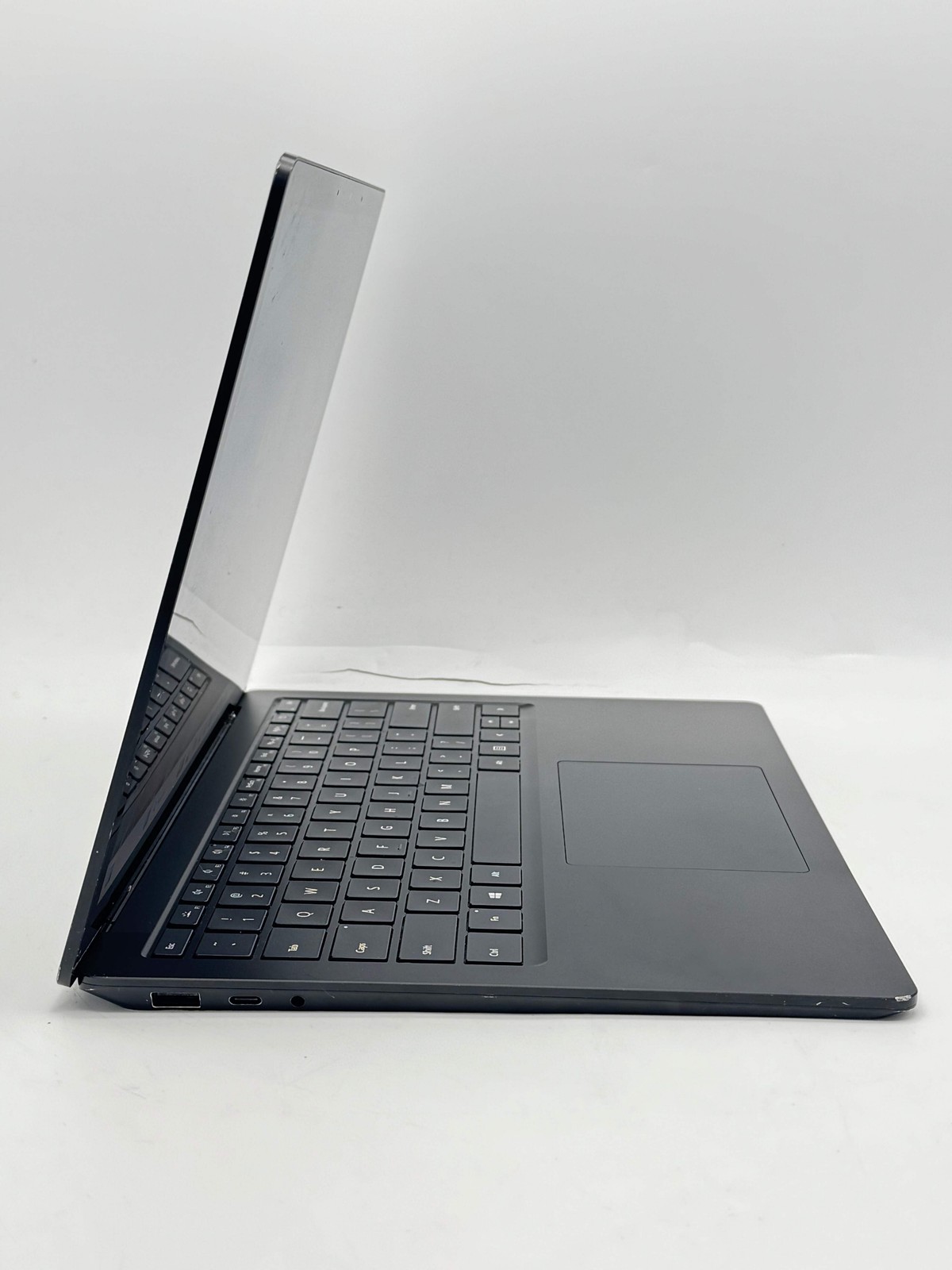 Microsoft Surface Laptop 4 1951 13.5″ i5-1145G7 8GB 512GB Cracked Screen For Par