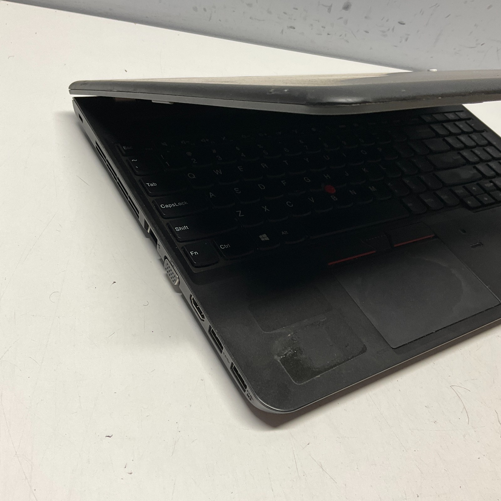Lenovo ThinkPad E550 Intel i5-5200U 2.2GHz 4GB 128GB SSD Windows 10 Pro NO BATT