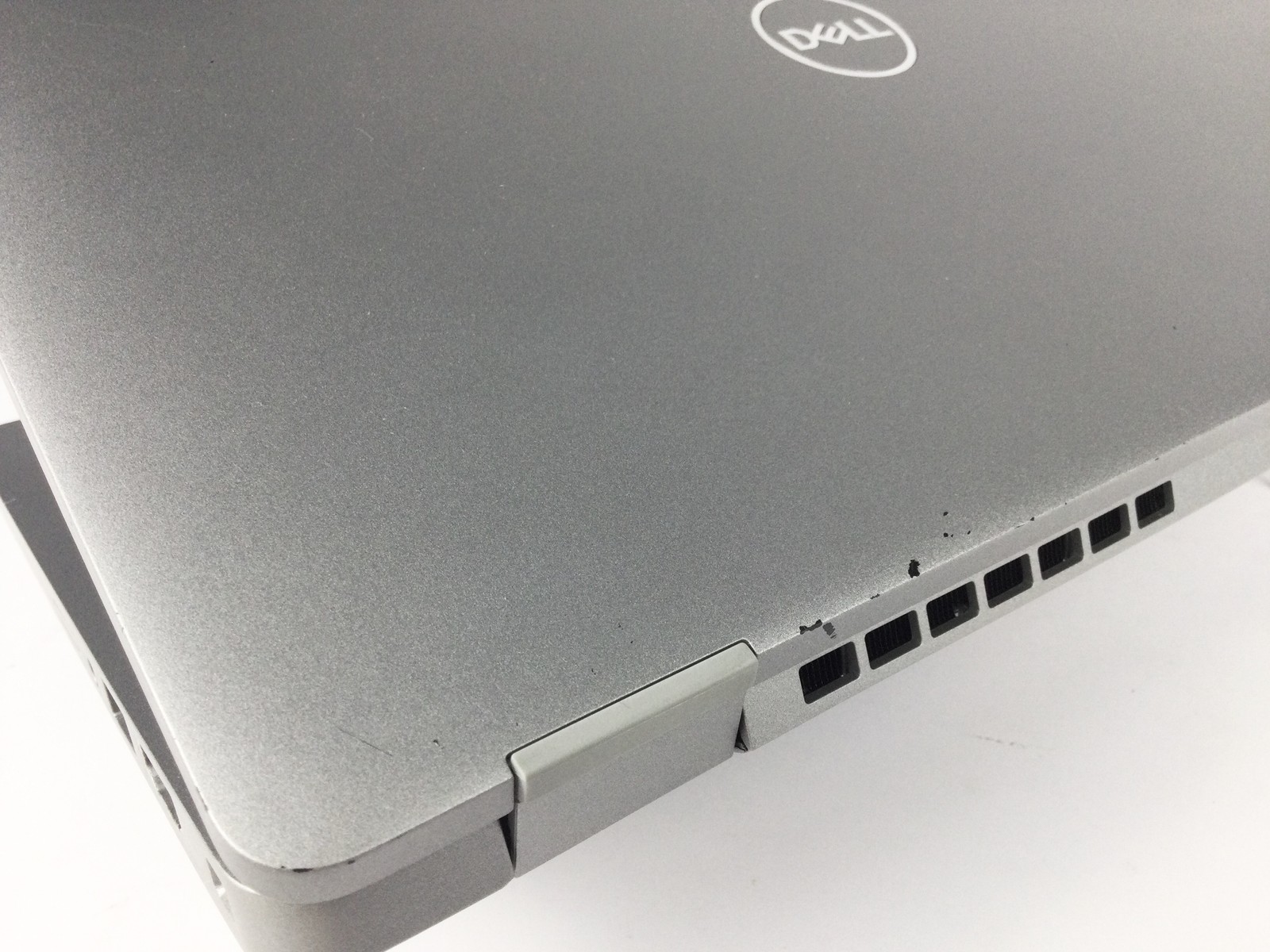 Dell Latitude 5330 13.3″ i7-1265U 32GB RAM 512GB NVMe Windows 11 No AC *READ*