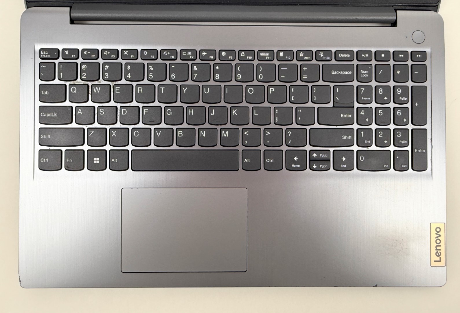 Lenovo 3 15ITL6 15.6″ FHD Touch i5-1135G7 8GB 512GB SSD W11H Laptop – Scratches