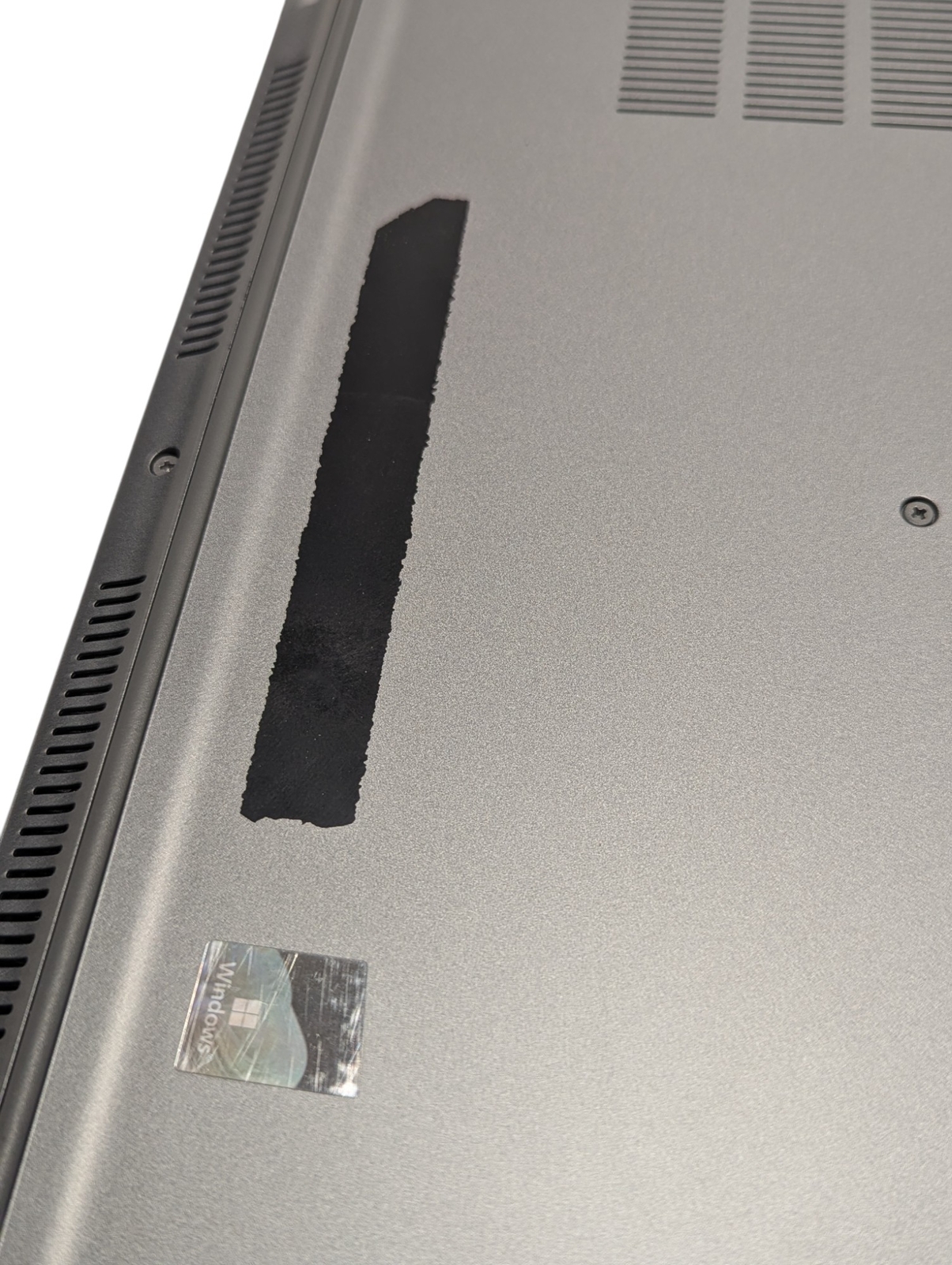 Dell Latitude 5530 i5 15″ 16GB RAM 512GB SSD Grade D