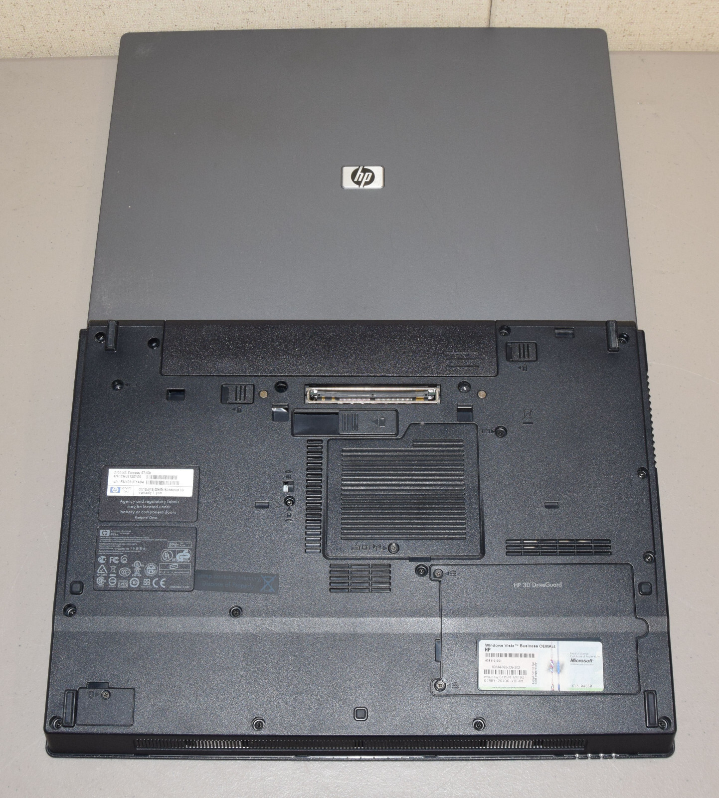 Dead Junk HP Compaq 6710b 15.4″ Laptop Incomplete AS IS Parts Repair