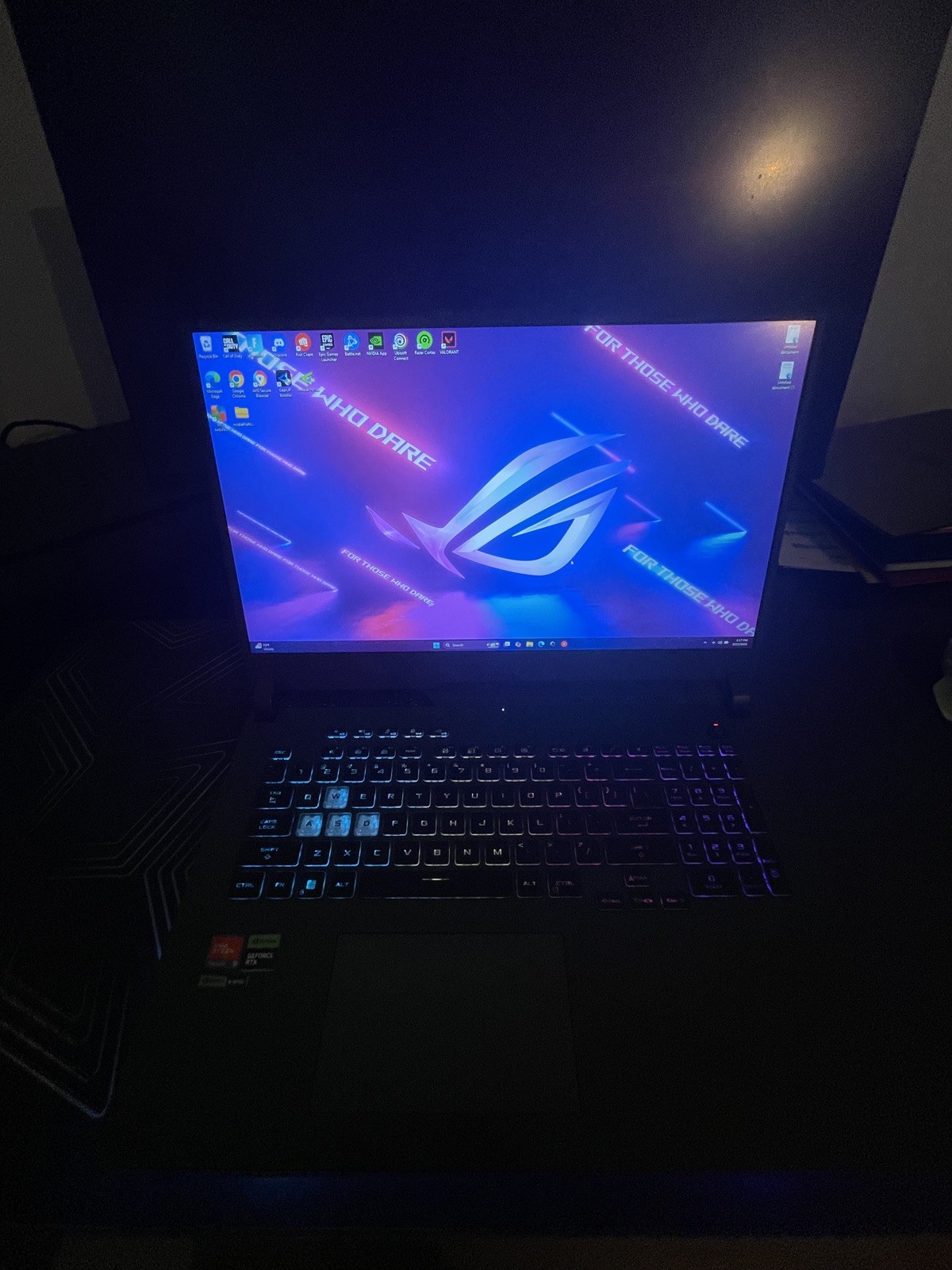 ROG Strix G17, AMD Ryzen 9 7940HX, 16GB DDR5 RAM, 1TB SSD, RTX 4050