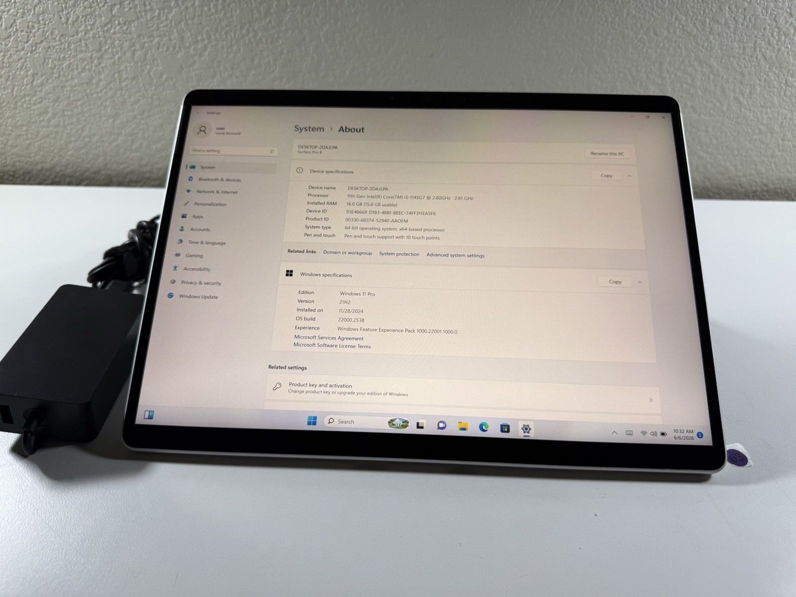 Microsoft Surface Pro 8 (1982) i5-1145G7 – 16GB RAM – 256GB 120Hz – Win 11 Pro