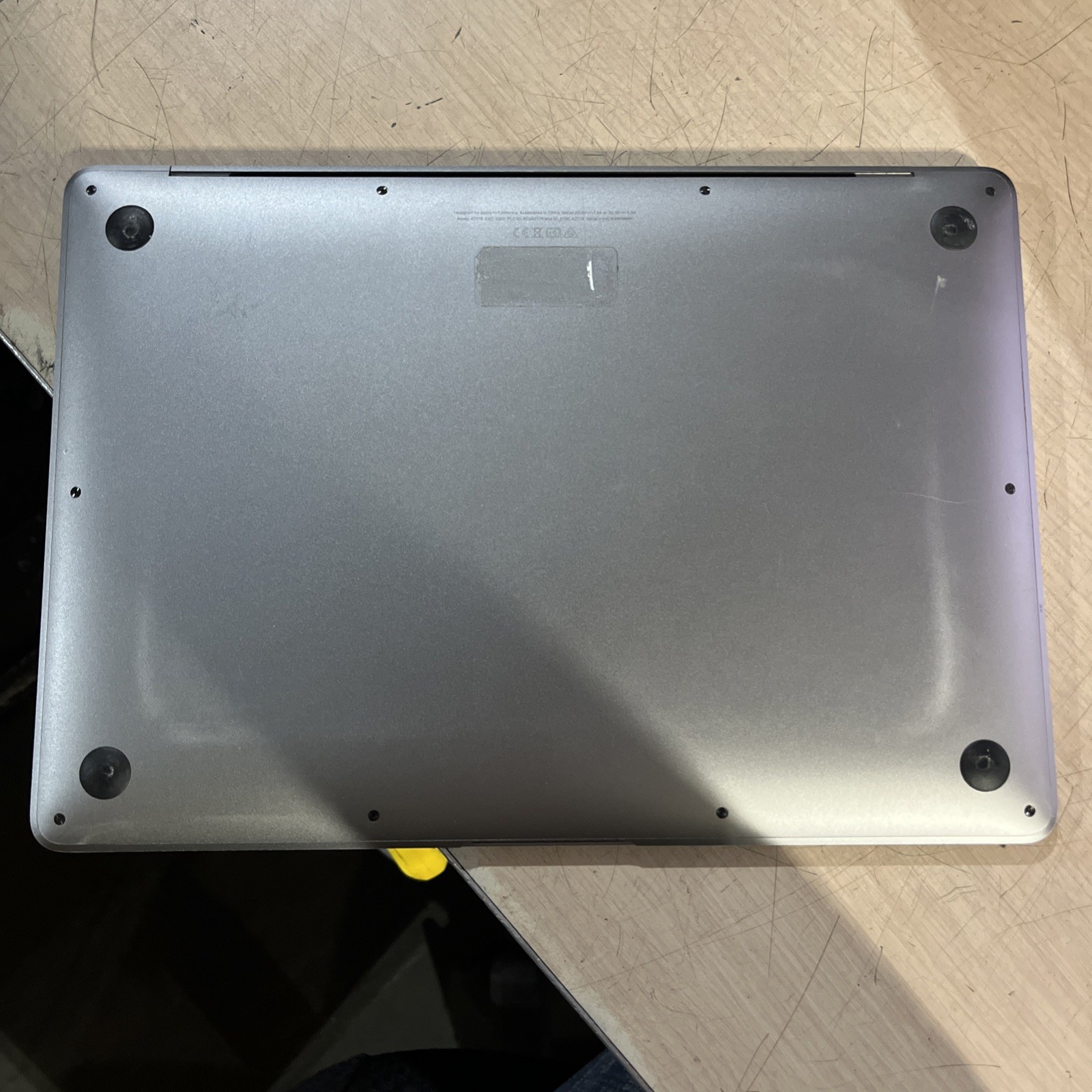 APPLE MACBOOK AIR 13″ SCISSOR, 2020 CORE I3-1000NG4 1.1GHZ 8GB RAM 256SSD