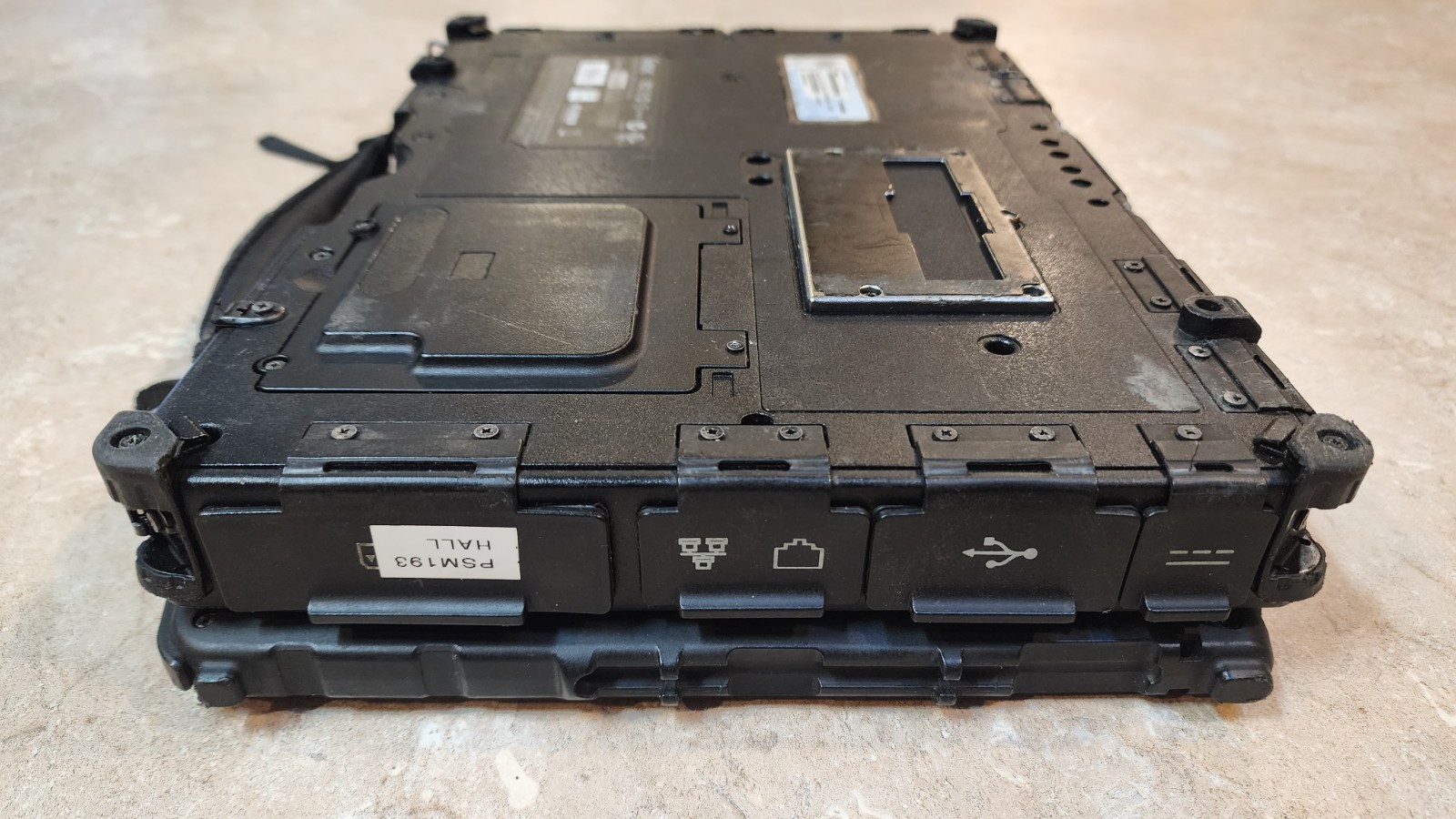 Rugged 2-in-1 Touch Getac V200-G2 Intel i7-3520M 16GB RAM Police Laptop