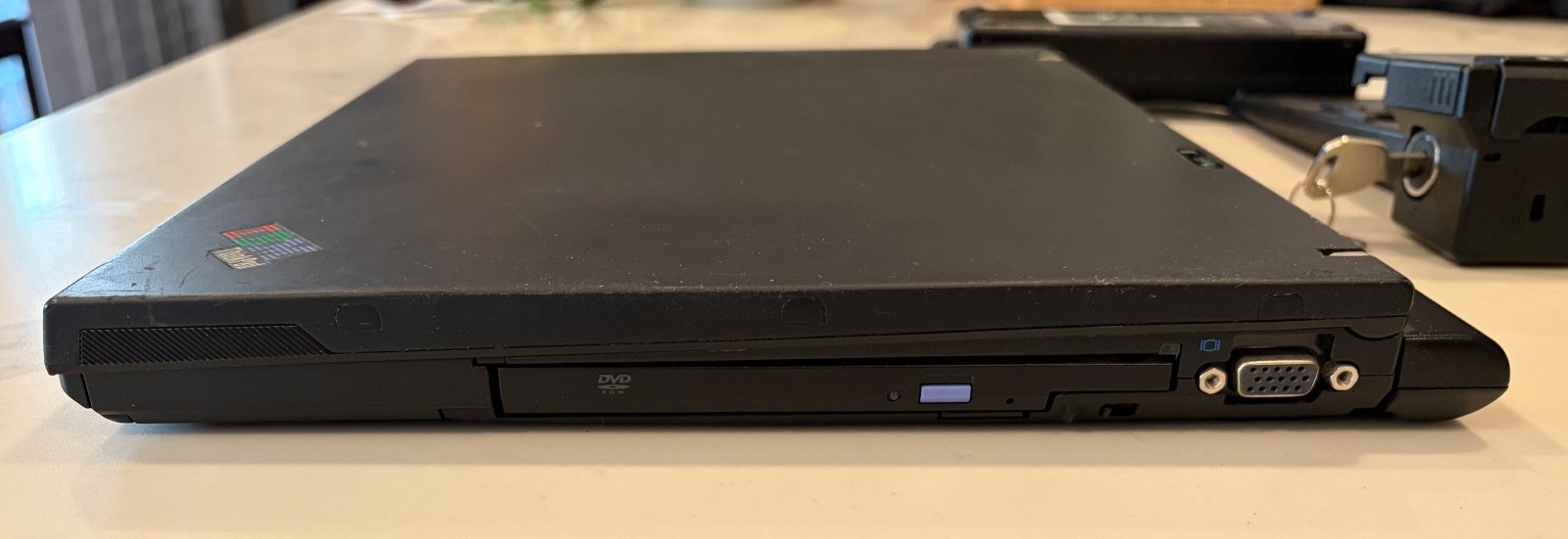 Vintage IBM Thinkpad T41 14” 1.5GB RAM 120GB SSD Win XP + Docking Station