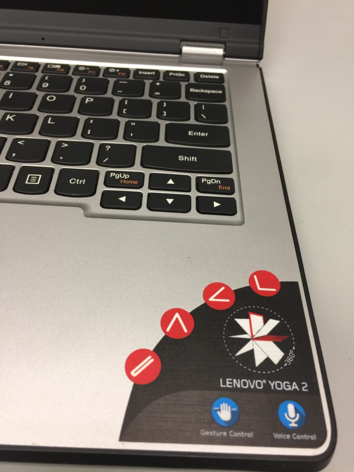 LENOVO yoga 2 11 core i3 4th gen 1.50 ghz 12.5” 4GB RAM 440 GN SSD WIN 1O HOME