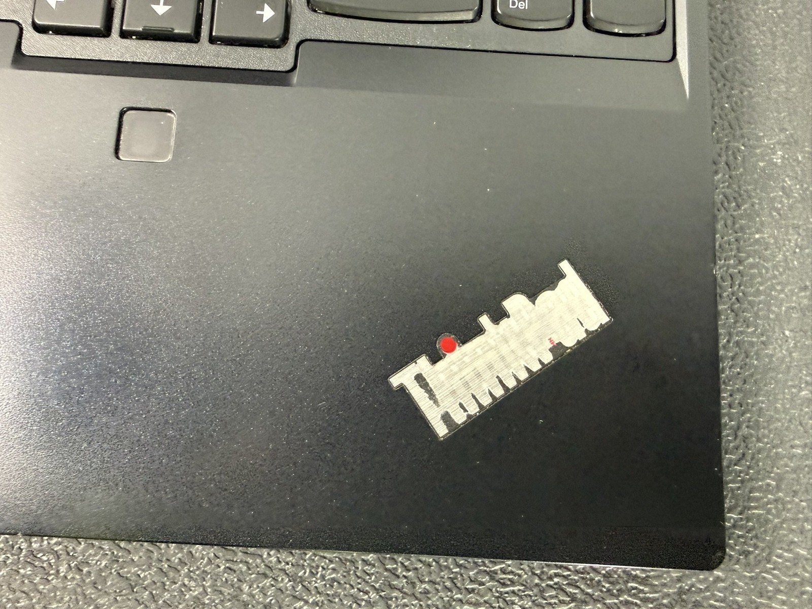 Lenovo ThinkPad P15v Gen 1 15.6″ i7-10850H 32GB 512GB Quadro P620 Laptop – READ