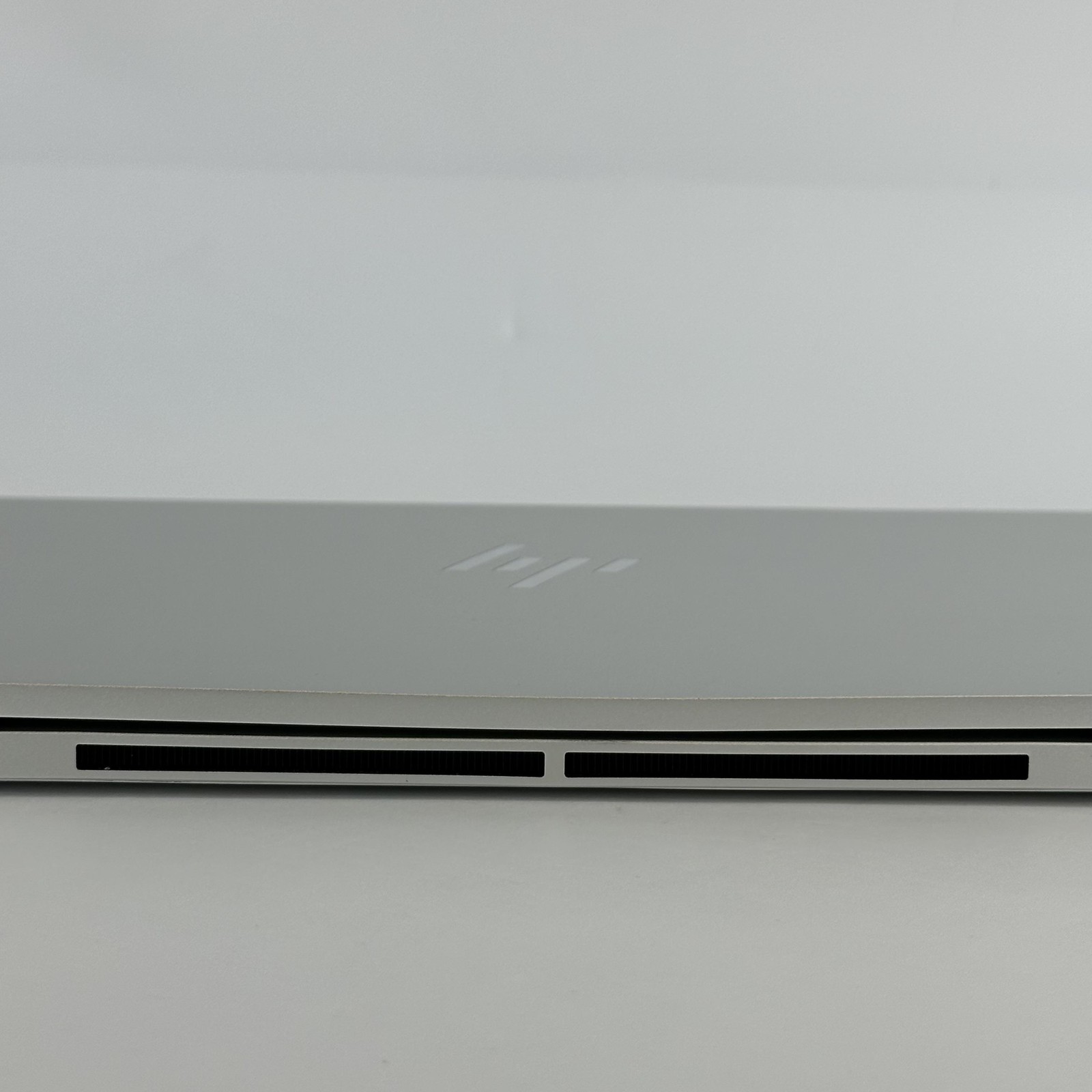 HP Envy x360 15.6 FHD TOUCH 2.1 GHz i7-1260P 16GB 1TB SSD Very Good