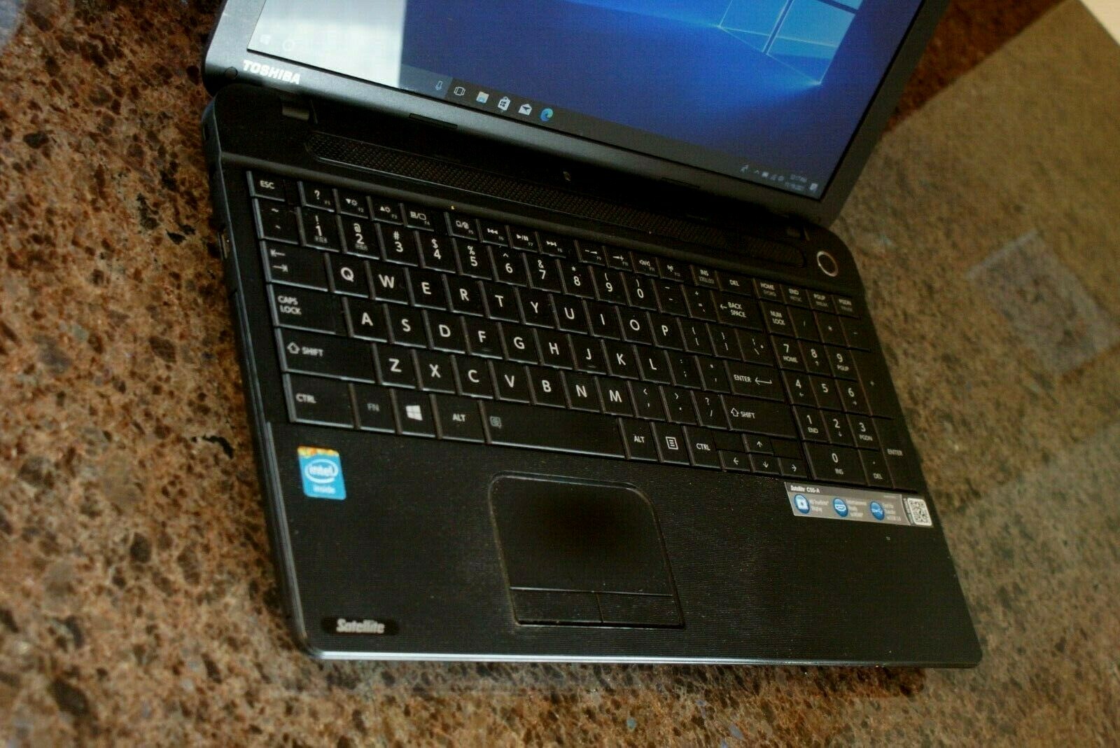 Toshiba C55,Kingston 4GB RAM Kingston 120GB SSD Updated Windows 10PRO To 20H2