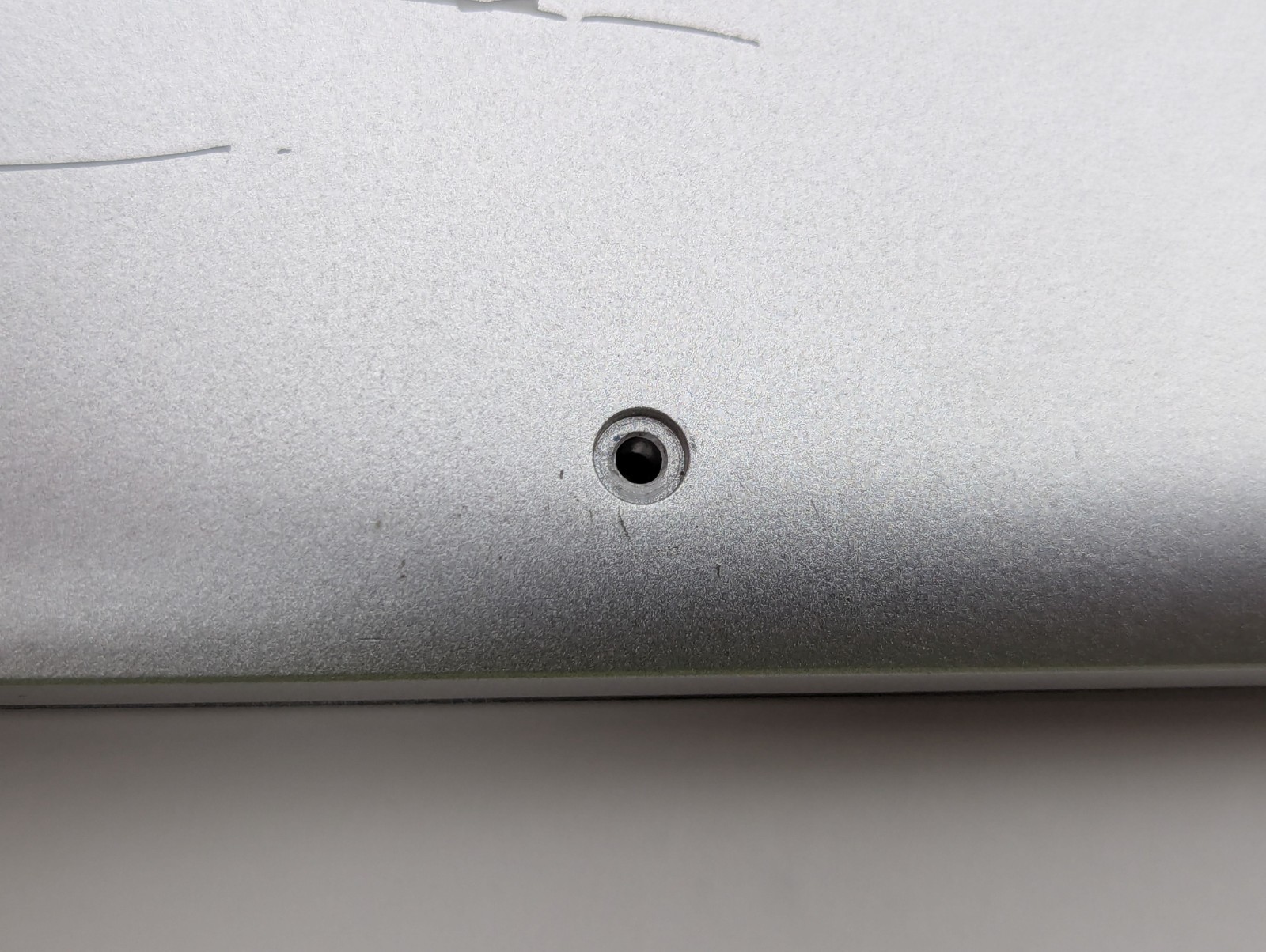 Incomplete HP 15-dy1751ms 15.6″ Touch Laptop i5-1035G1 8GB RAM – *TOUCHPAD ISSUE