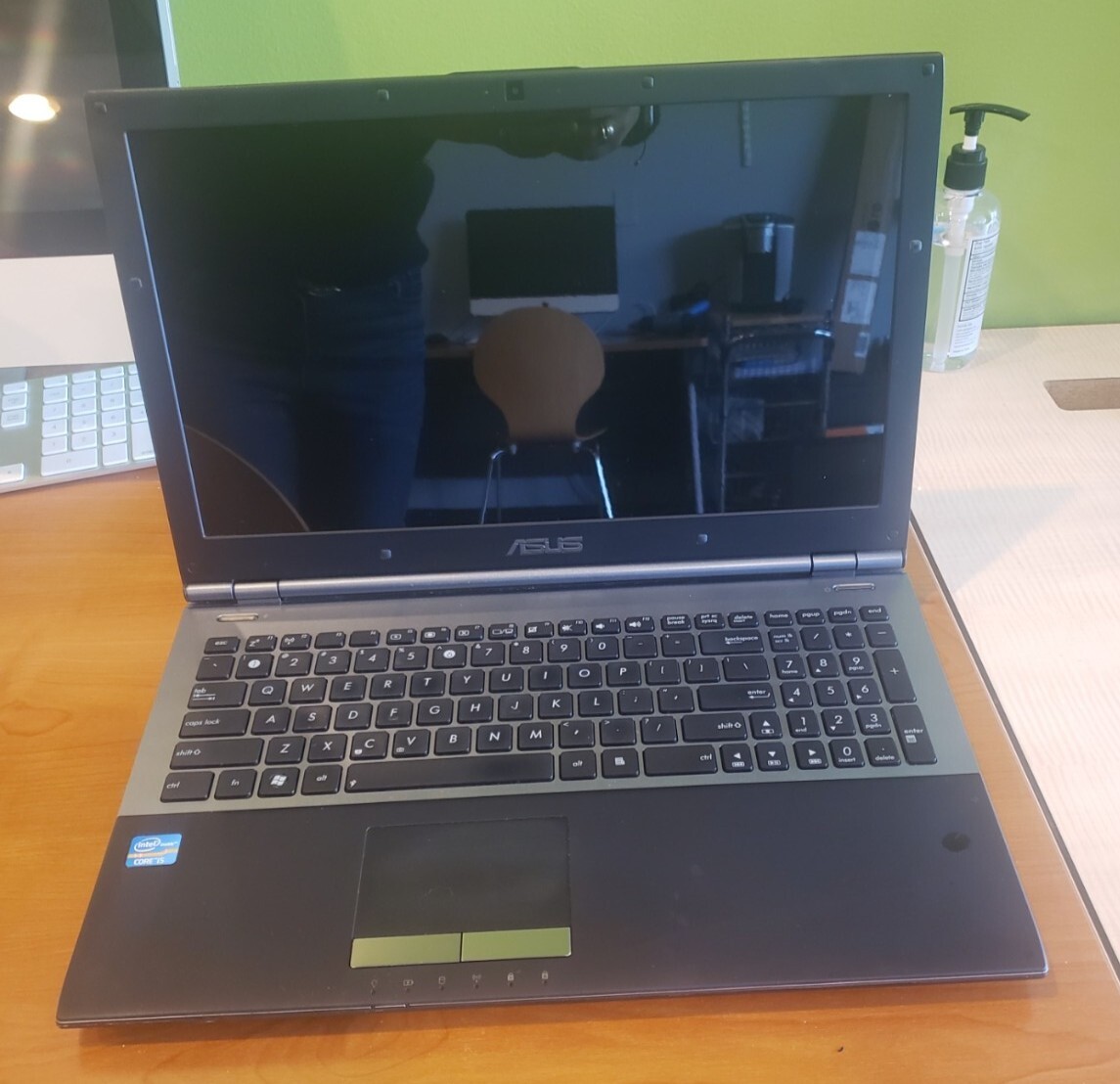 ASUS U56E- Laptop Intel Core i5-2410M/15.6″/8GB/750GB/Webcam/HDMI U56E-Win 10