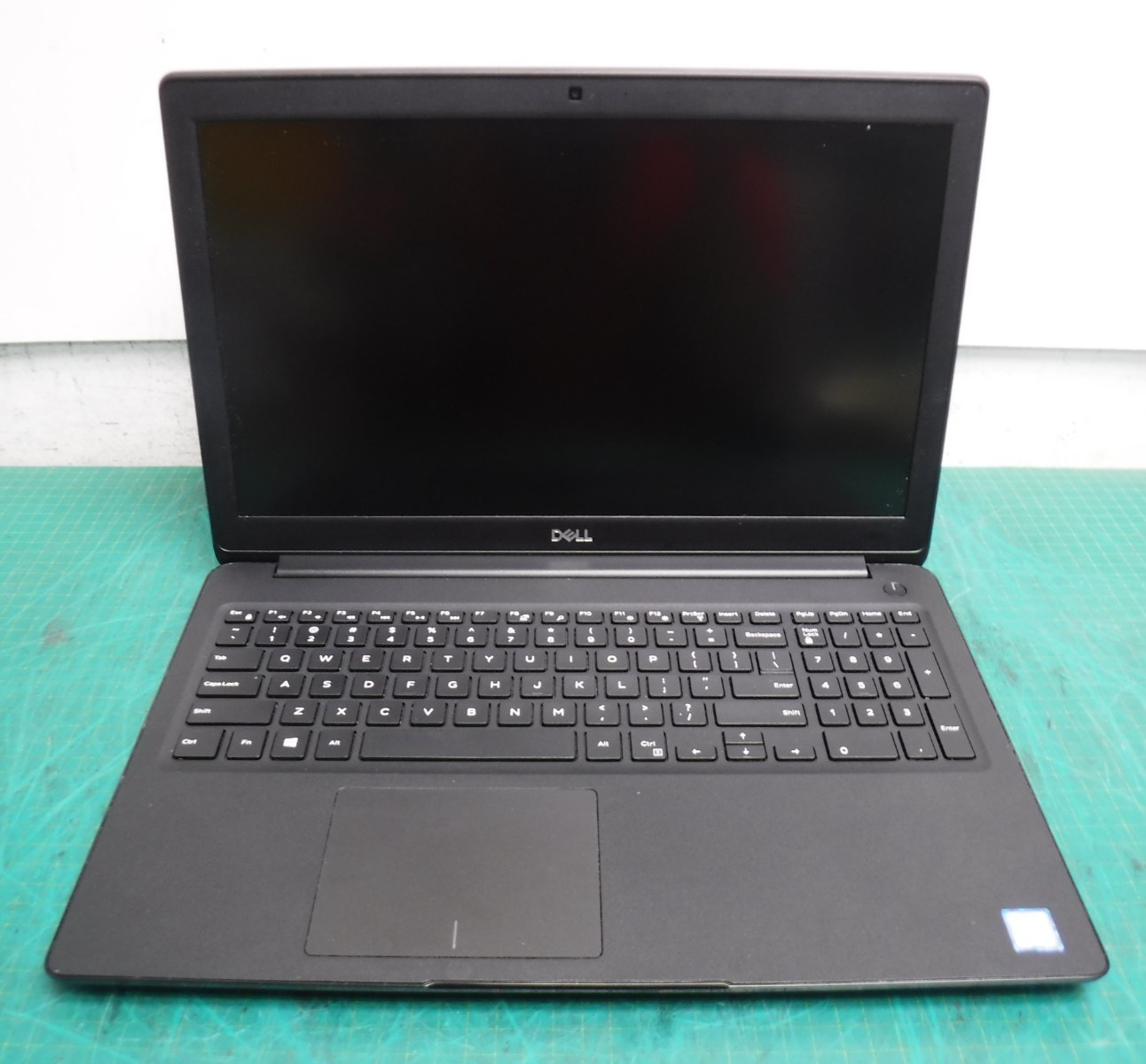 Dell Latitude 3500 Laptop i5‑8265U 8GB RAM 15.6″ No HDD/OS · Excellent Battery