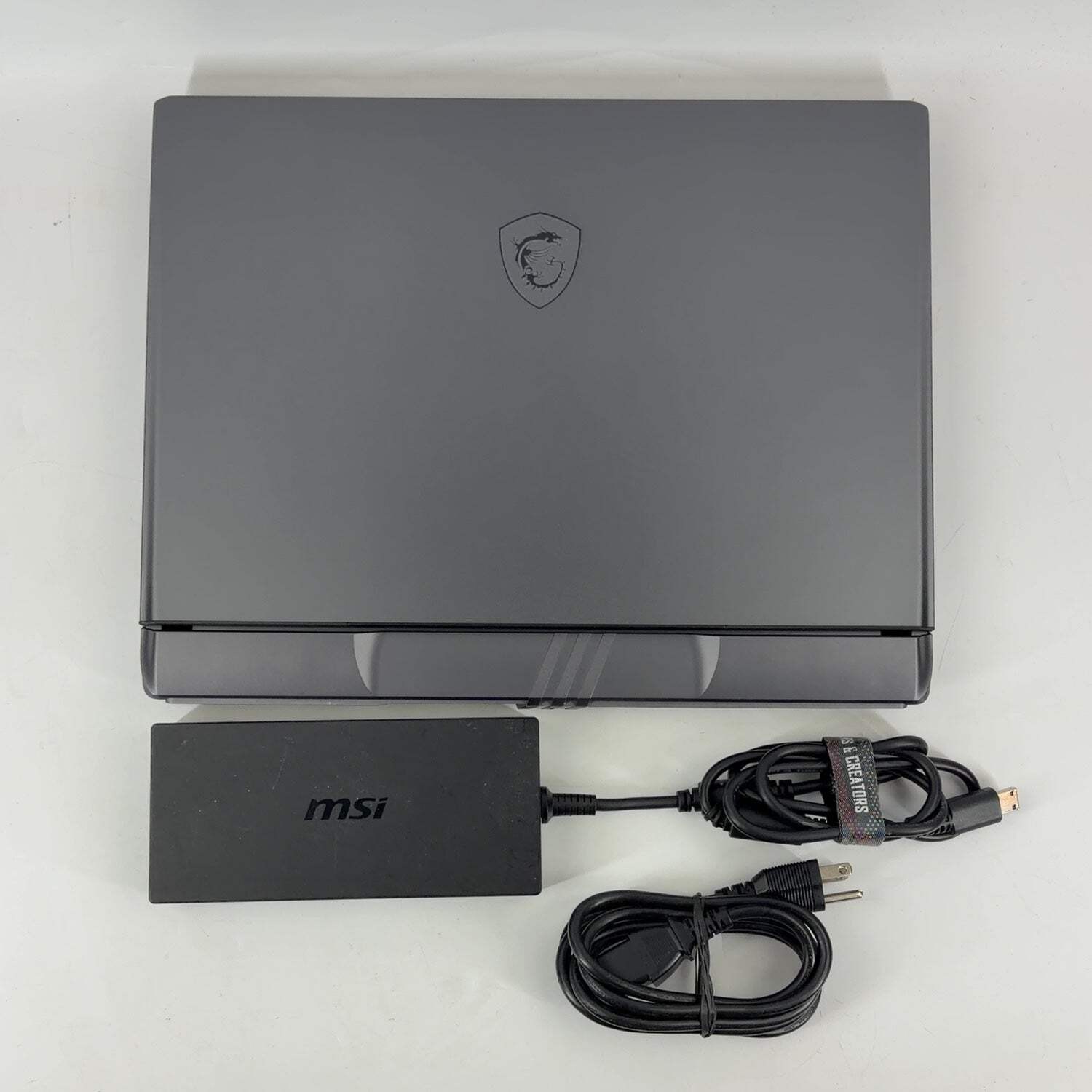 MSI Vector 17 HX A14VHG 17″ i9-14900HX 2.2GHz 32GB RAM 1TB SSD GeForce RTX 4080