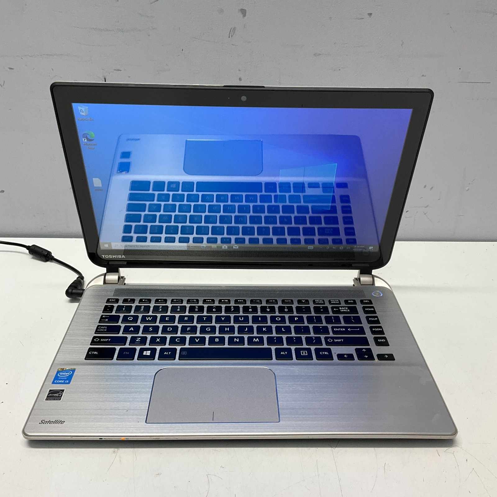 Toshiba Satellite E45t-B i5-5200U 2.20 Ghz 4GB 250GB SSD Win 10 Laptop NO BATT