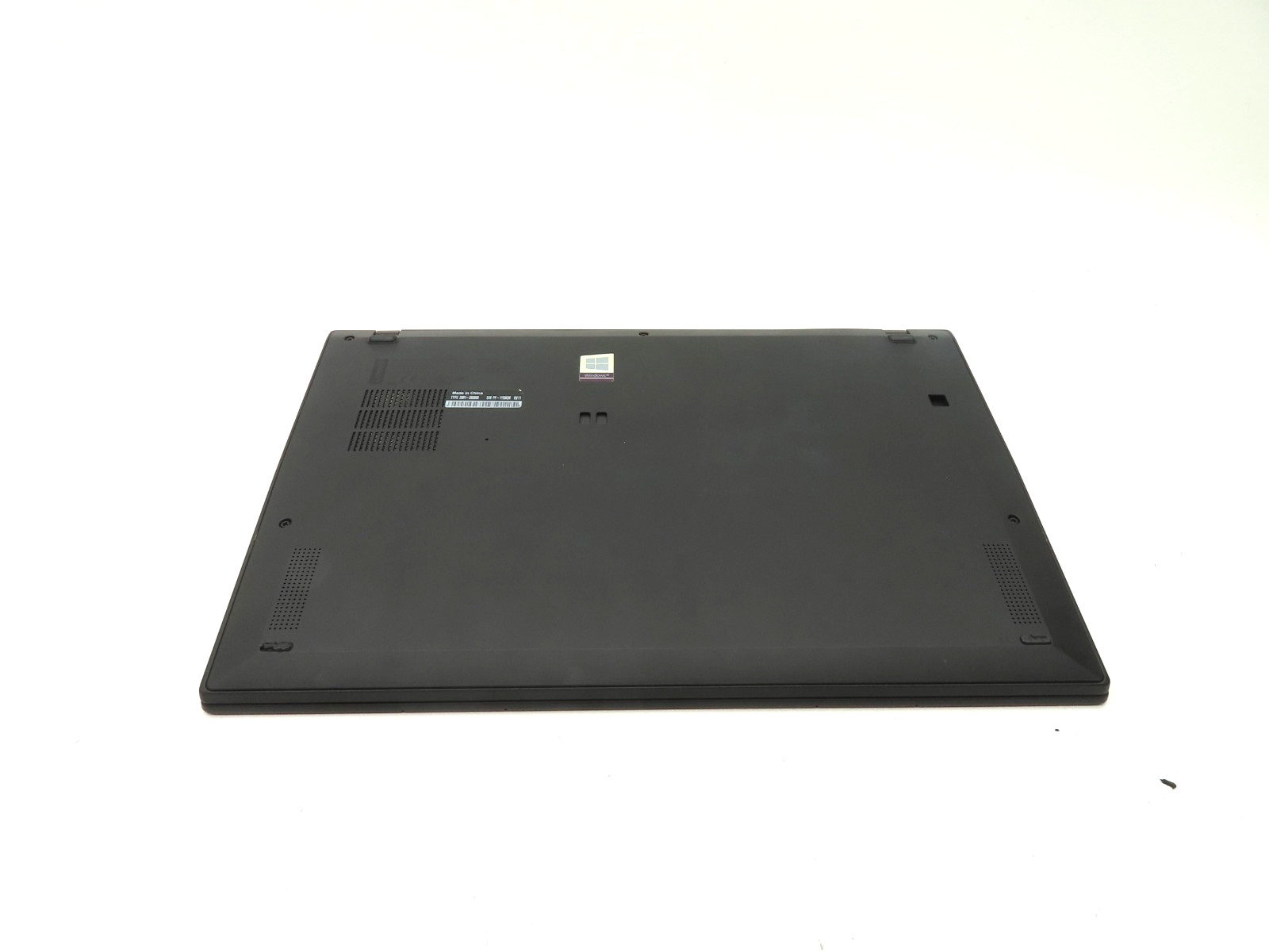 Lenovo ThinkPad X1 Carbon 7th Gen 14″ Intel i7-10710U 16GB RAM 256GB SSD