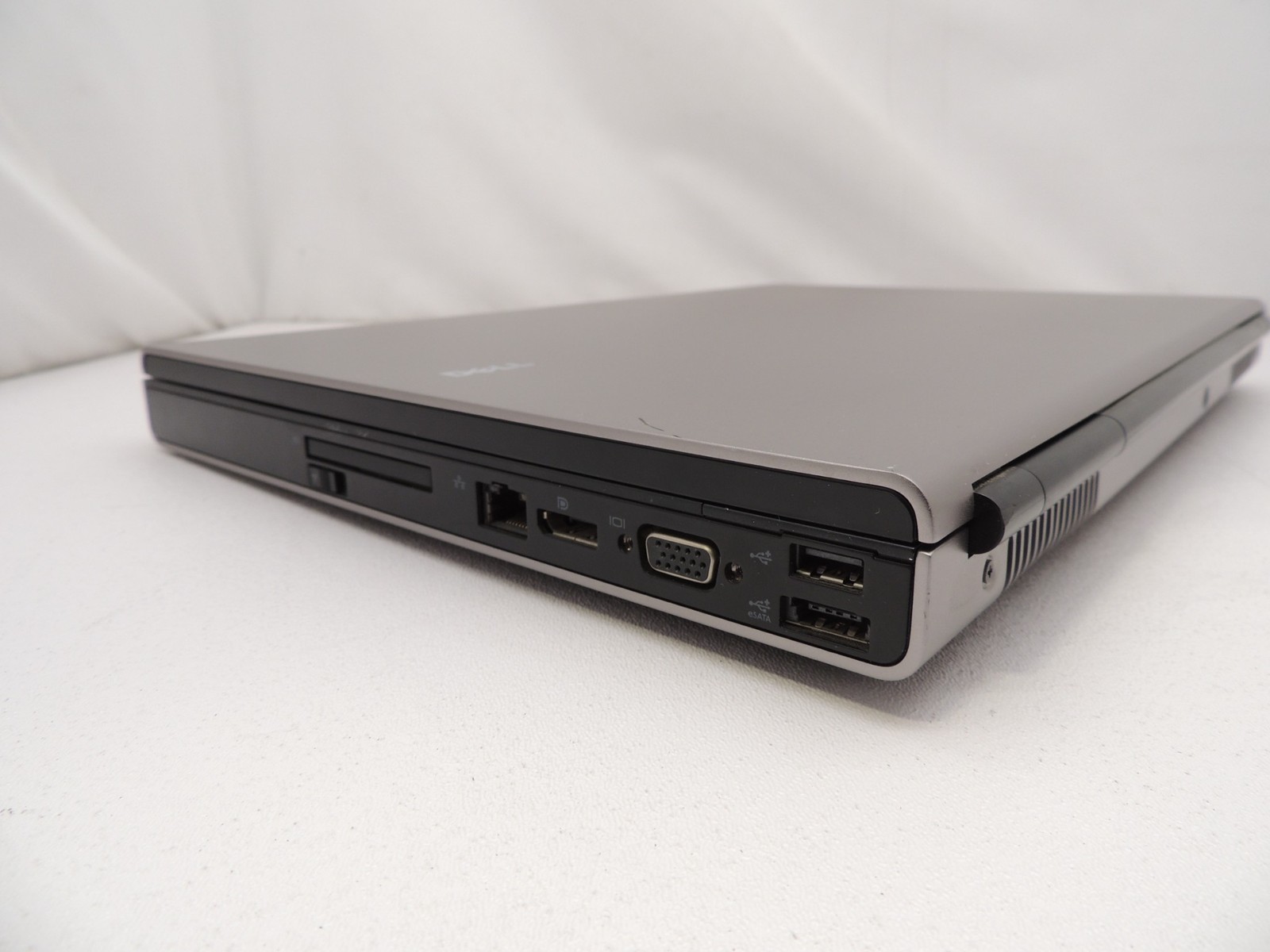 Dell Precision M6500 17″ Core i7 M620 8GB 240GB FHD DVD New Battery Laptop No OS