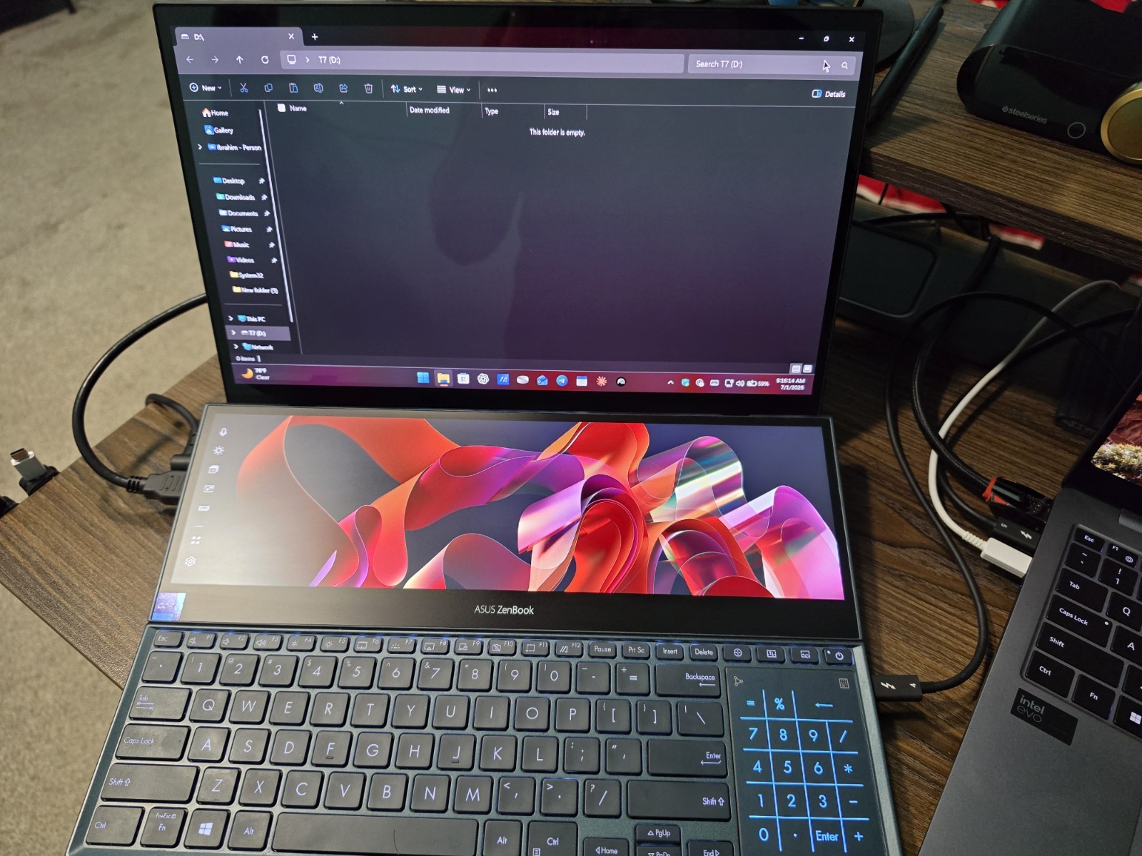 Asus Zenbook Pro Duo 15 Oled- Core i9 11th Gen, Rtx 3080, 32gb Ram, 1tb Ssd