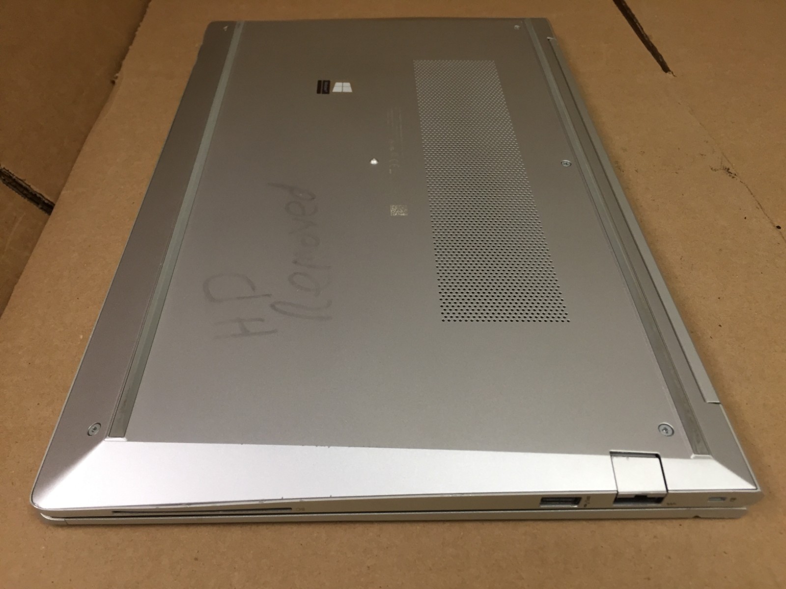 HP PROBOOK 650 G8 15.6″ FHD Laptop Intel i7-1165G7 256GB SSD 1x16GB DDR4 w/AC