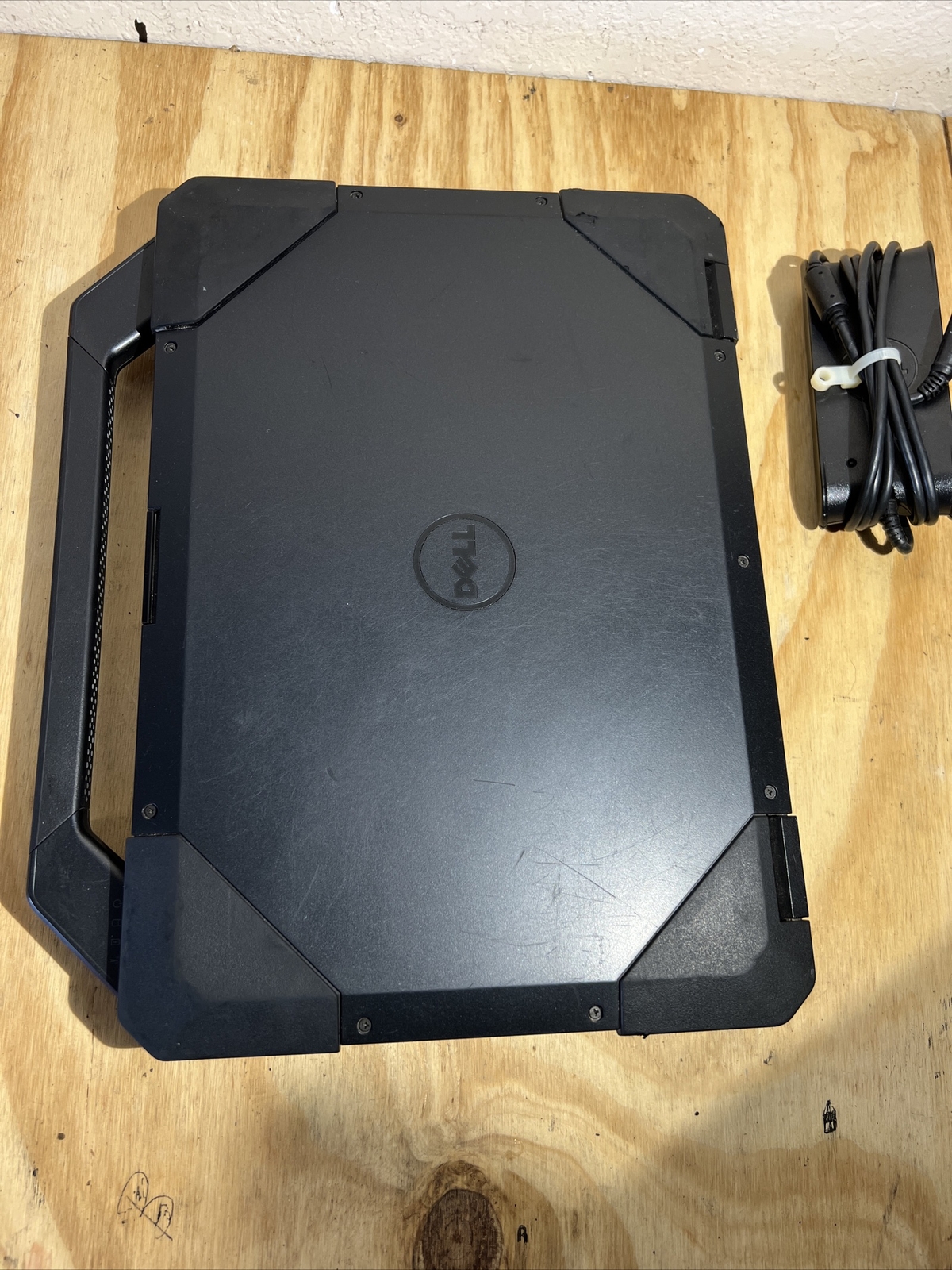 CAMERA Dell Latitude14 Rugged 5404 i7-4650U 1.7ghz 12GB RAM 256SSD NOTouch W10P