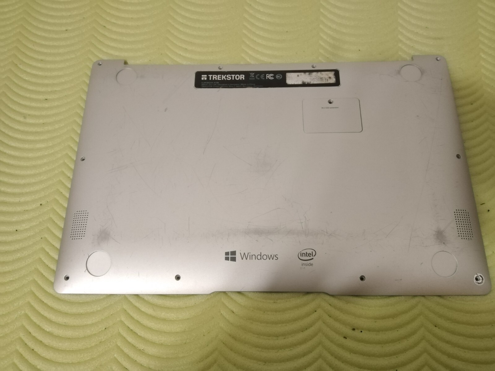 trekstore surfbook a13b cover tappo di sotto