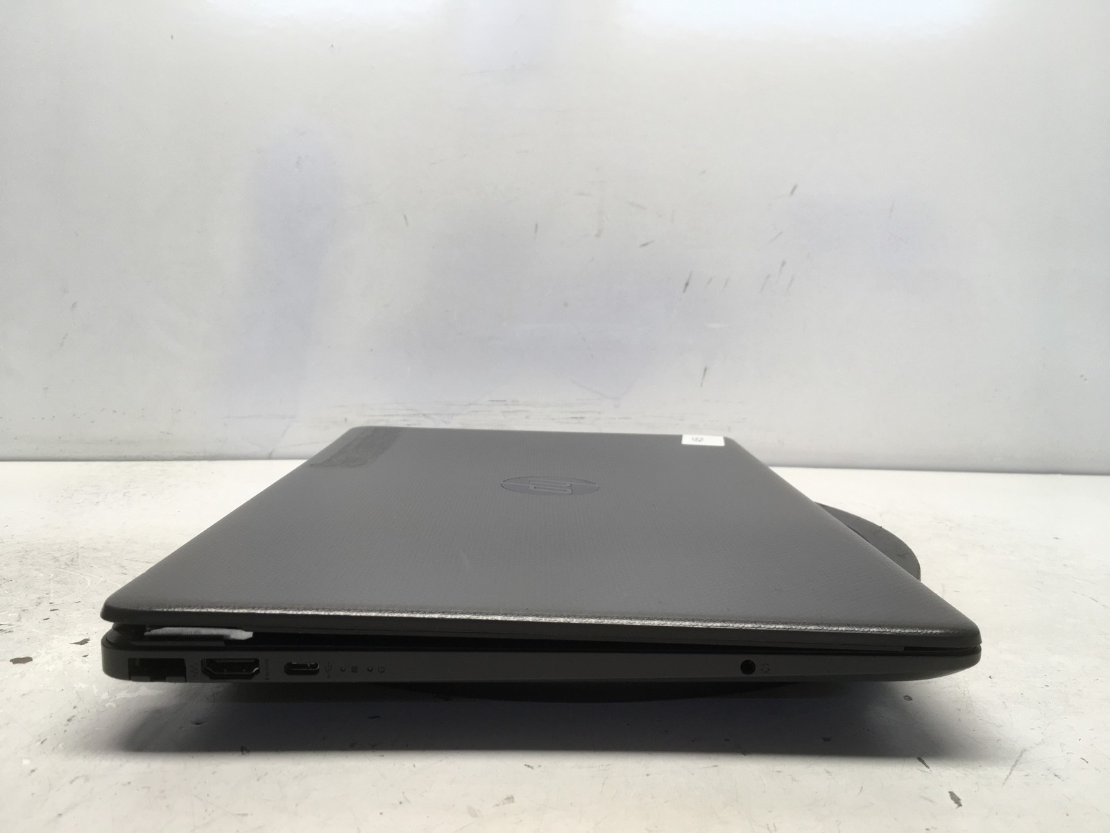 HP 255 G8 AMD No RAM NO HDD No Batt
