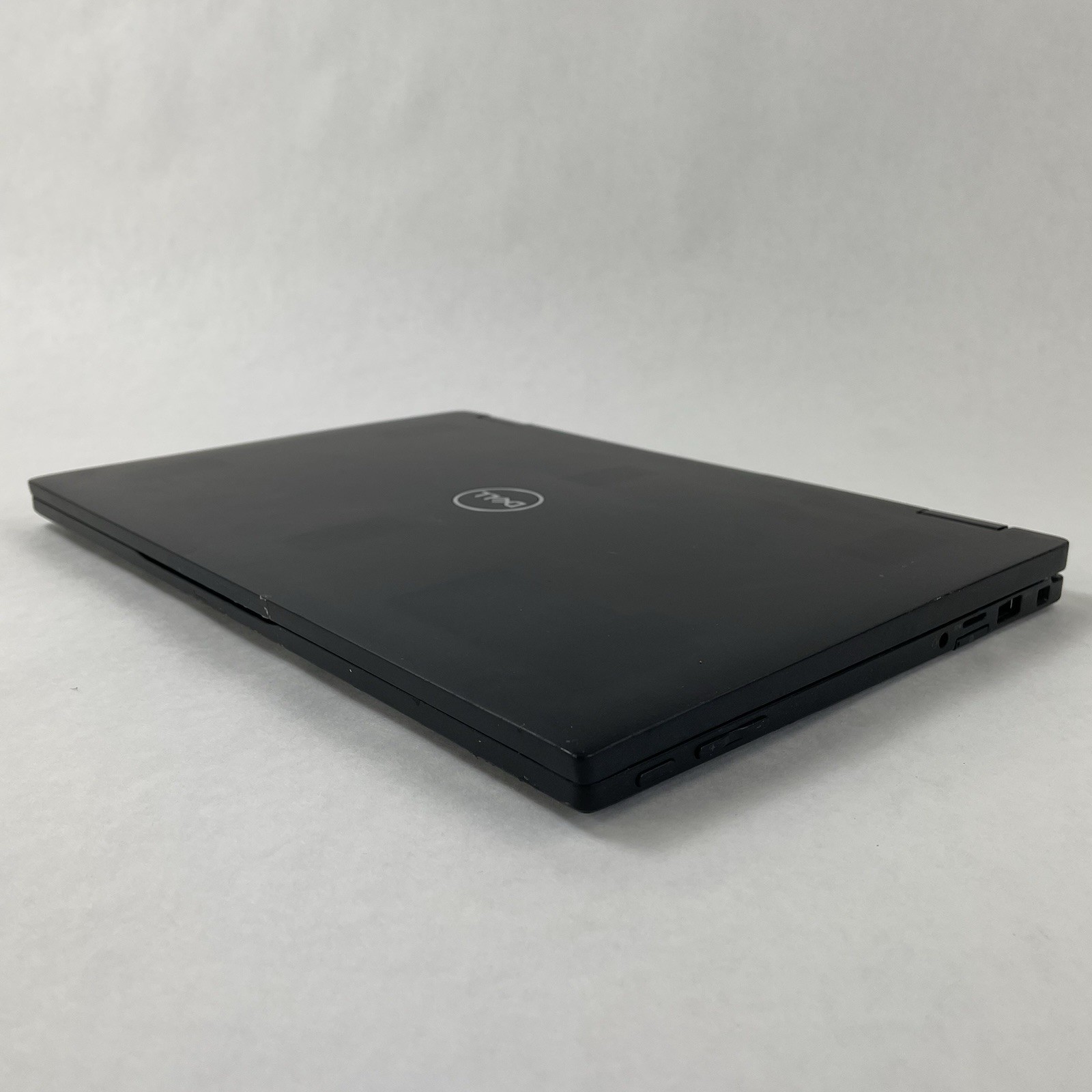 Dell Latitude 7390 2 in 1 13.3″ Touch i3-7130U 2.70 GHz 4 GB RAM No SSD/OS/Batt