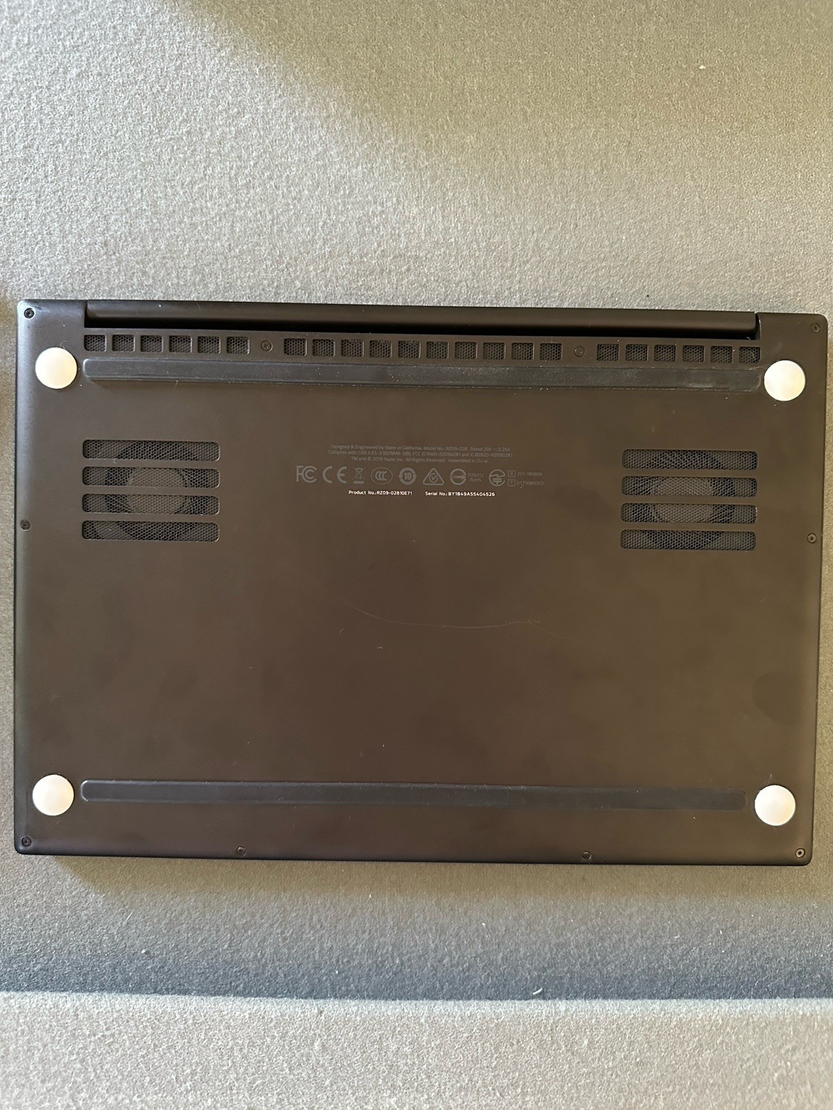 Razer Blade Stealth 13, Model RZ09‑028 (i7‑8565U, FHD, 256 GB SSD