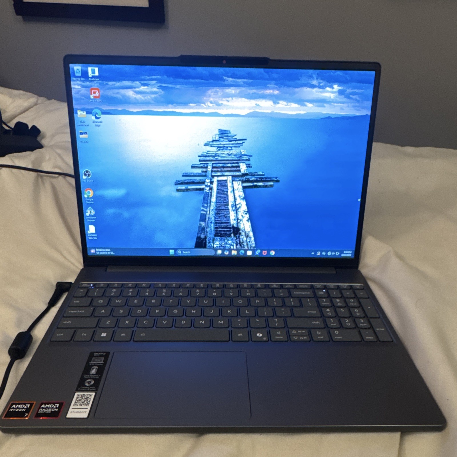 Lenovo IdeaPad Slim 3 15AHP10 15.6” Laptop Ryzen / SSD / Charger Included