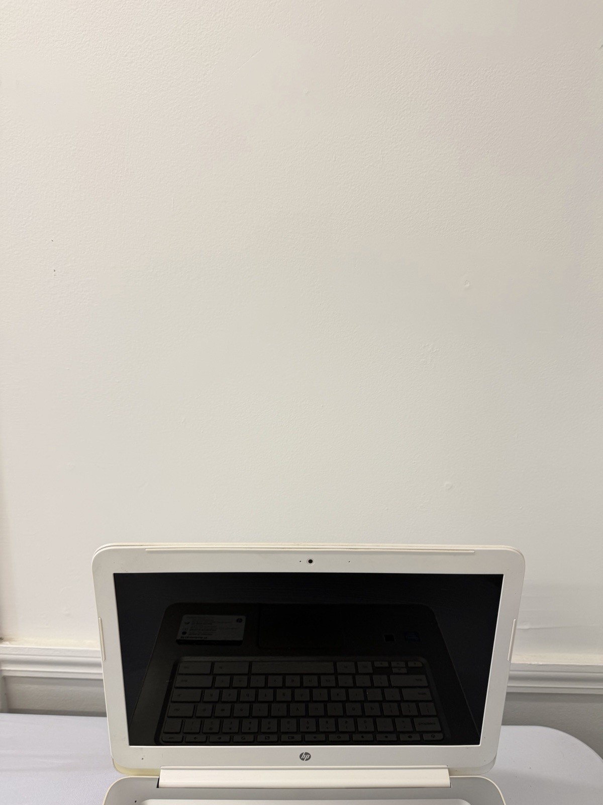 HP Chromebook 14-q010dx Laptop – Intel Celeron 2955U – Read Desc