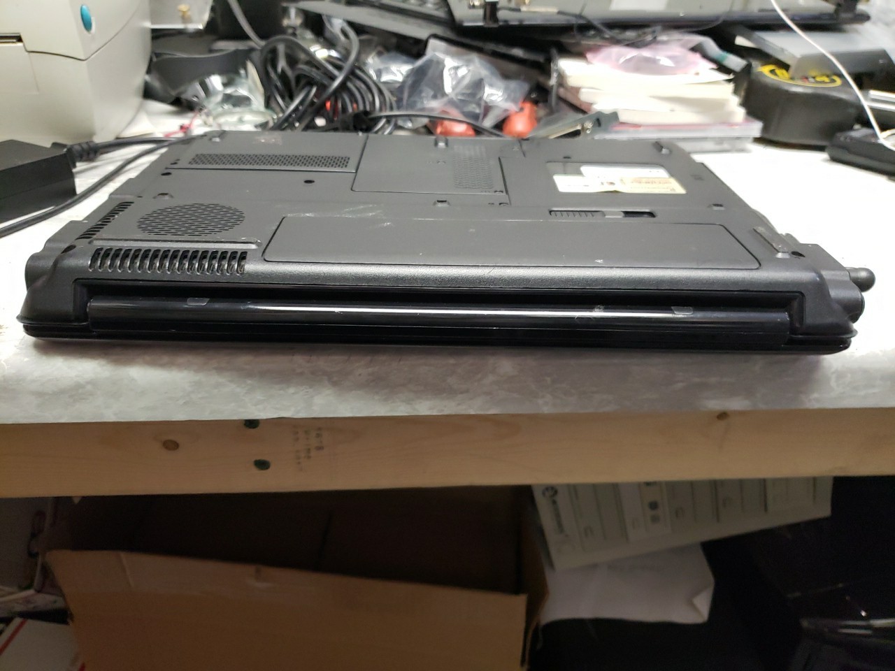USED Compaq Presario V6000 Laptop FOR PARTS OR REPAIR READ AD FREE SHIPPING