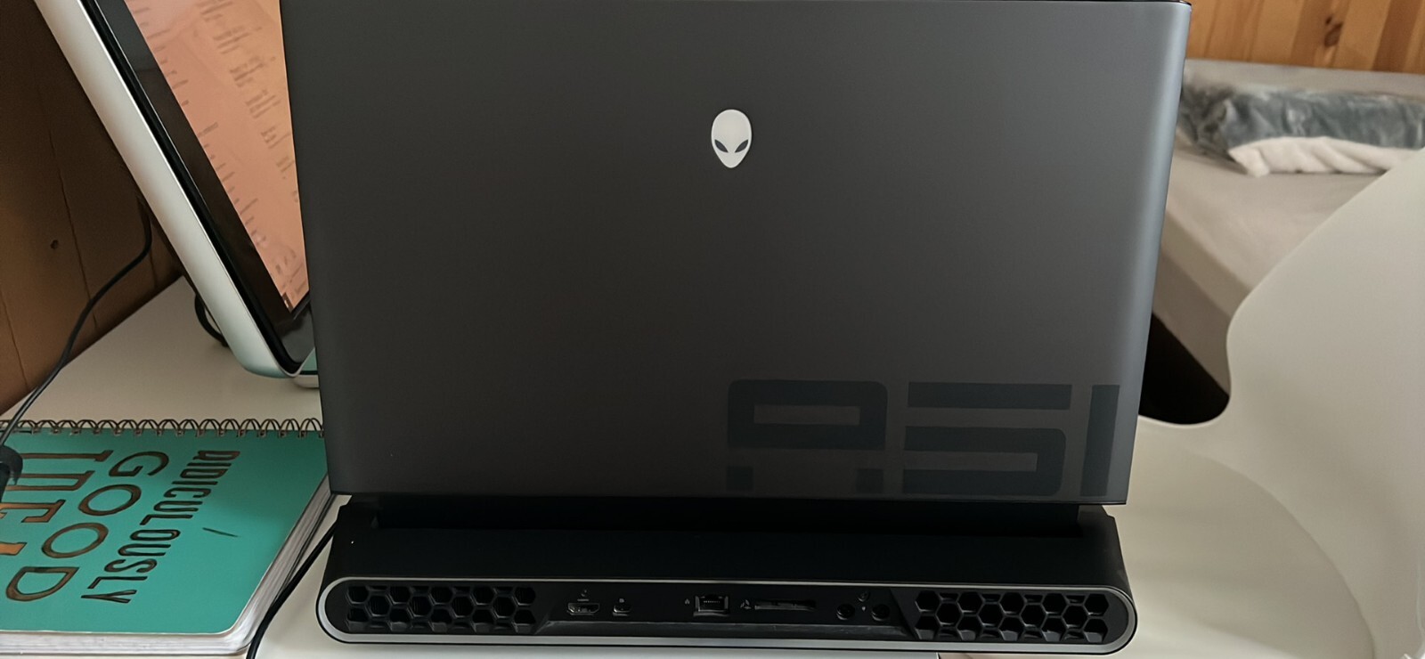 ALIENWARE AREA-51M I7-9700, 16GB, RTX 2070, 256 GB SSD+1 TB HDD