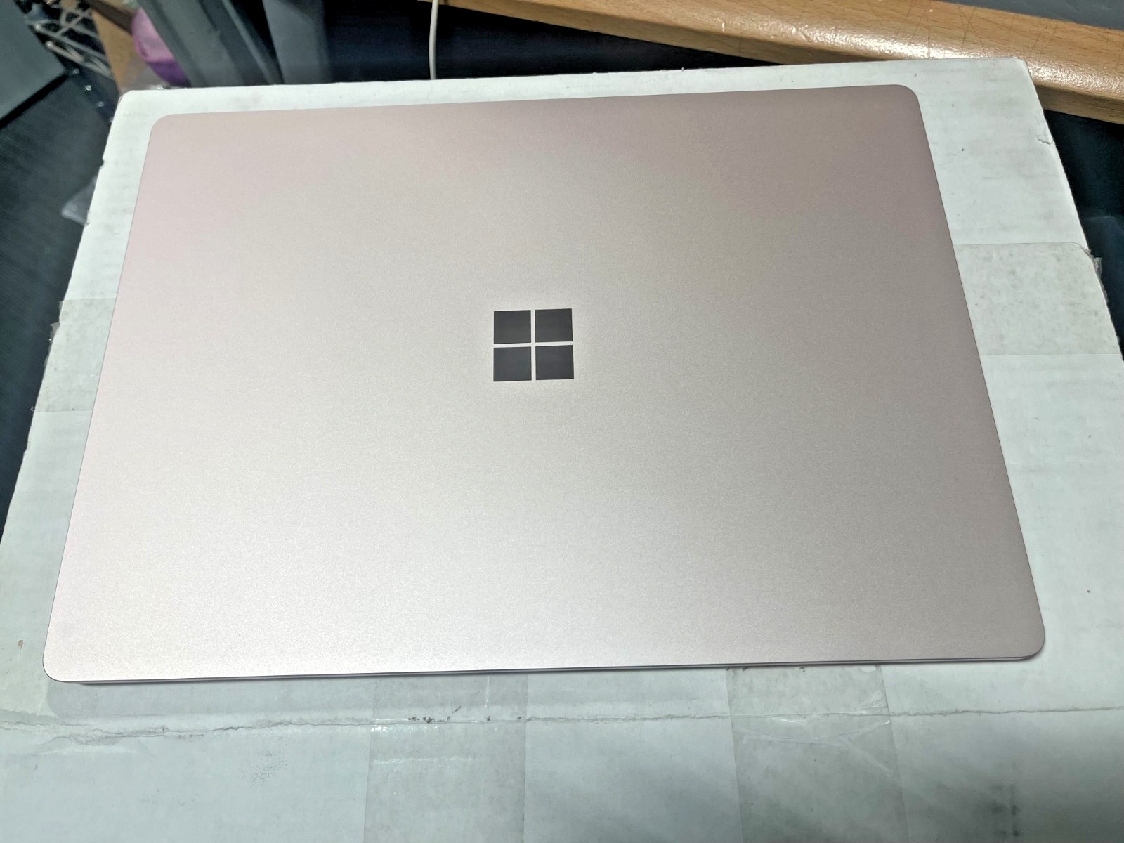 Microsoft Surface Laptop 3 13.5″ Touch i7-10th, 16GB RAM 512GB SSD Burgundy W11P