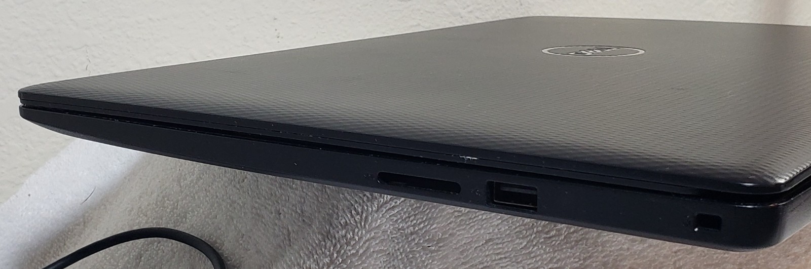 Dell Inspiron 15 3000 Series – i5-1035G1, 8Gigs, 256 SSD