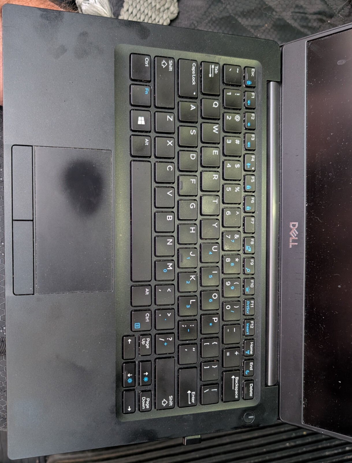 Dell Latitude 7390 13.3” (512GB SSD, Intel Core i7 8th Gen., 1.90 GHz, 16GB)…
