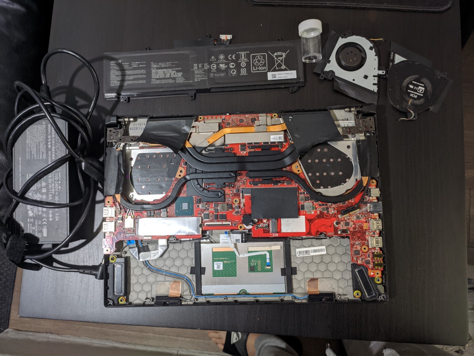 ASUS ROG Zephyrus GU502G 1660 Ti, i7-9750H, 512GB SSD, 144Hz, not working.