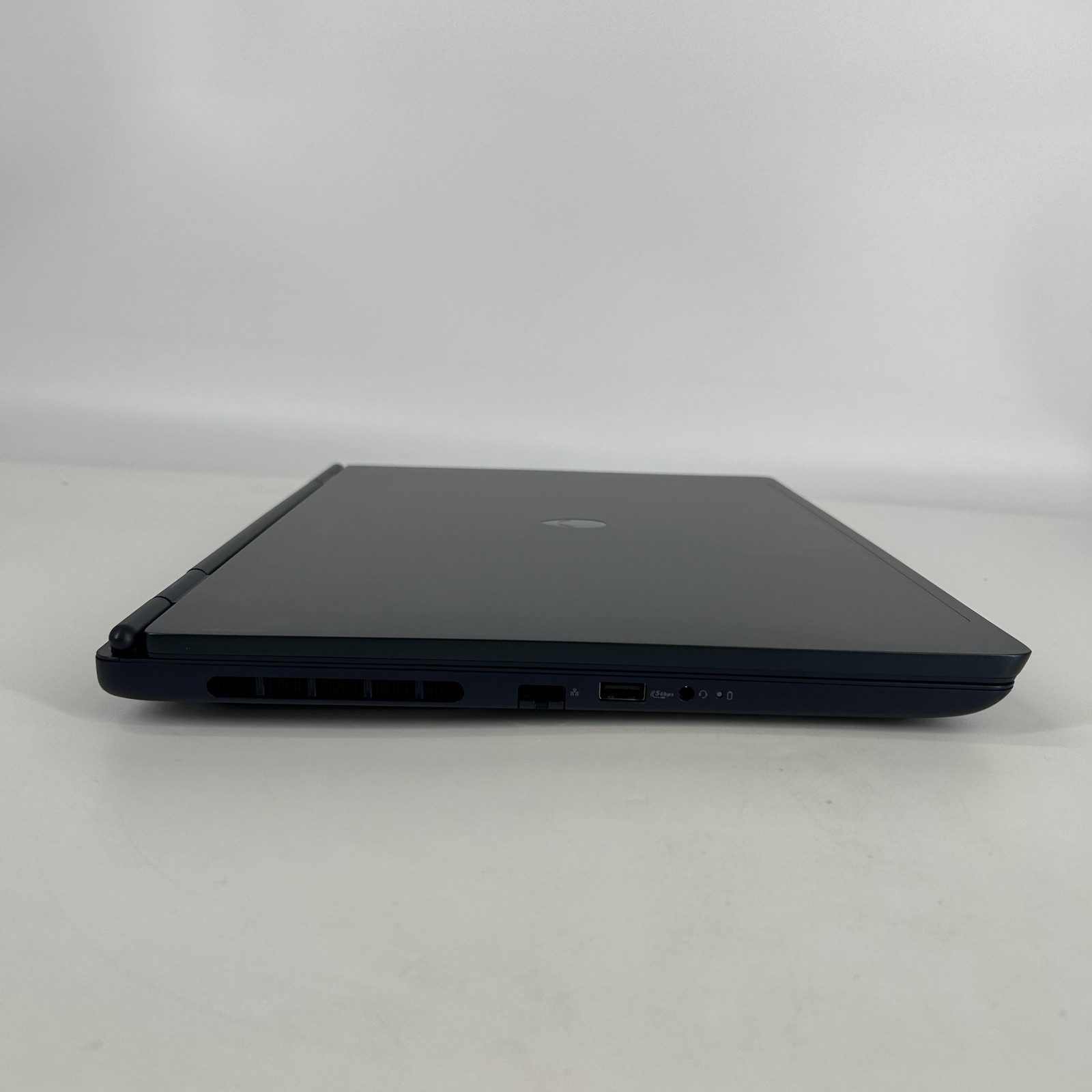 Dell Alienware 16 Aurora 120Hz WQXGA 2.5 GHz Intel Core 7 240H 32GB 1TB RTX 5060