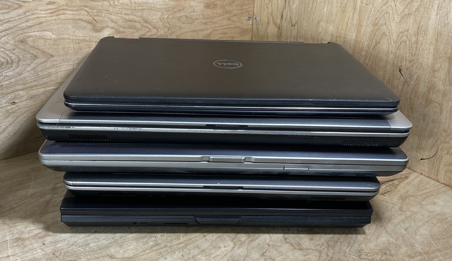 LOT OF 5 Dell Latitude E5400 / E6440 / E6520 / E6540 / E7440 For Parts -READ