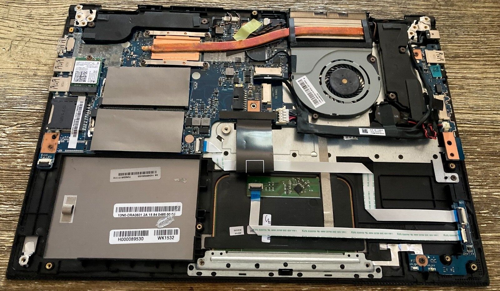 Toshiba Satellite E45W-C4200X Intel i3 Motherboard H000091020 Keyboard Palmrest