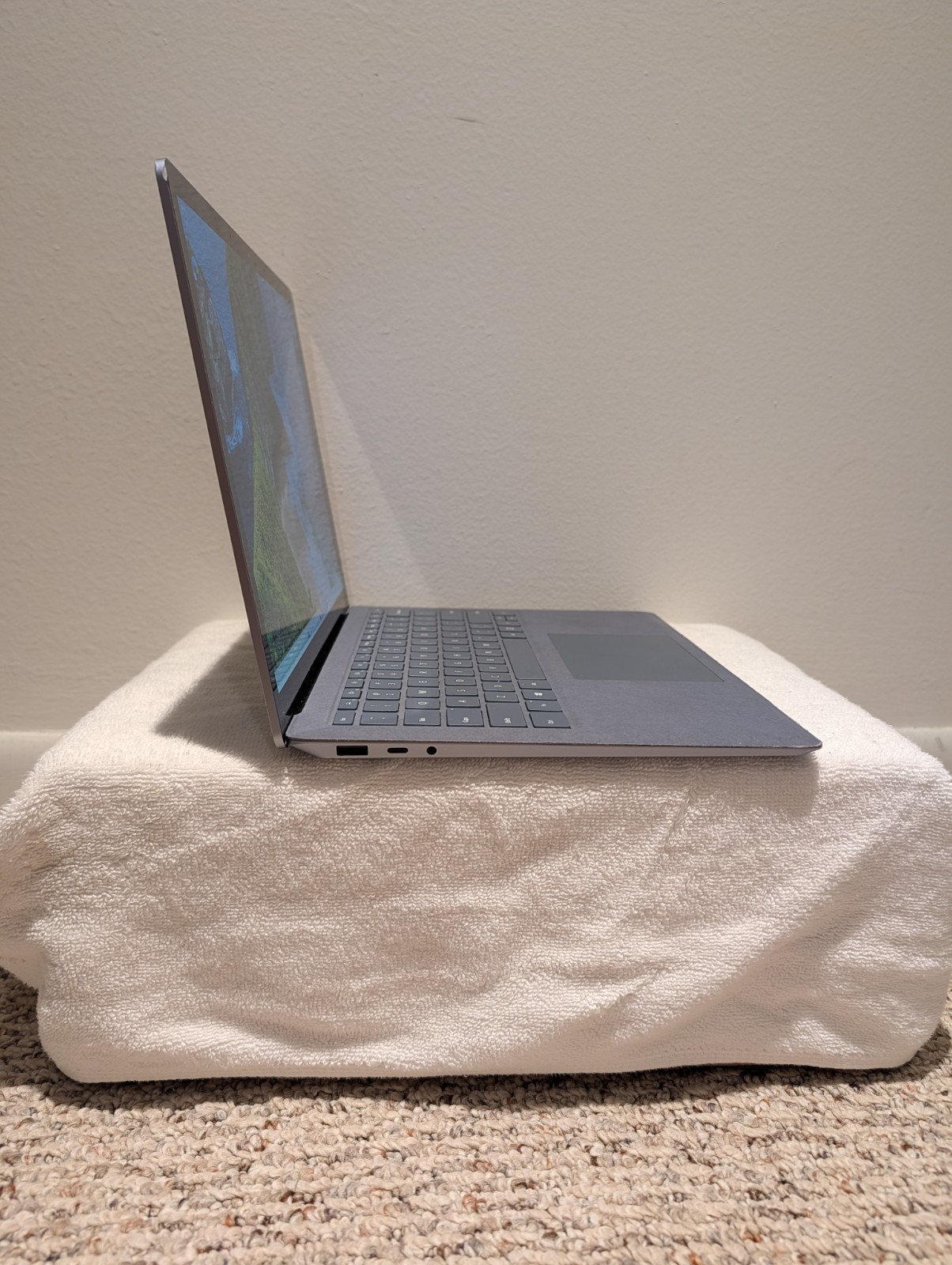 Microsoft Surface Laptop 4 14″ i7-1185g7 16GB 512GB – Very Good