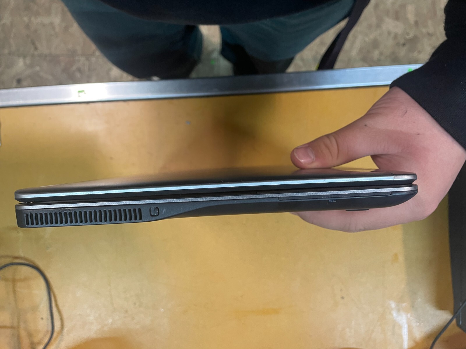 Dell Latitude E7240 256GB SSD Intel i5-4310U 8GB RAM