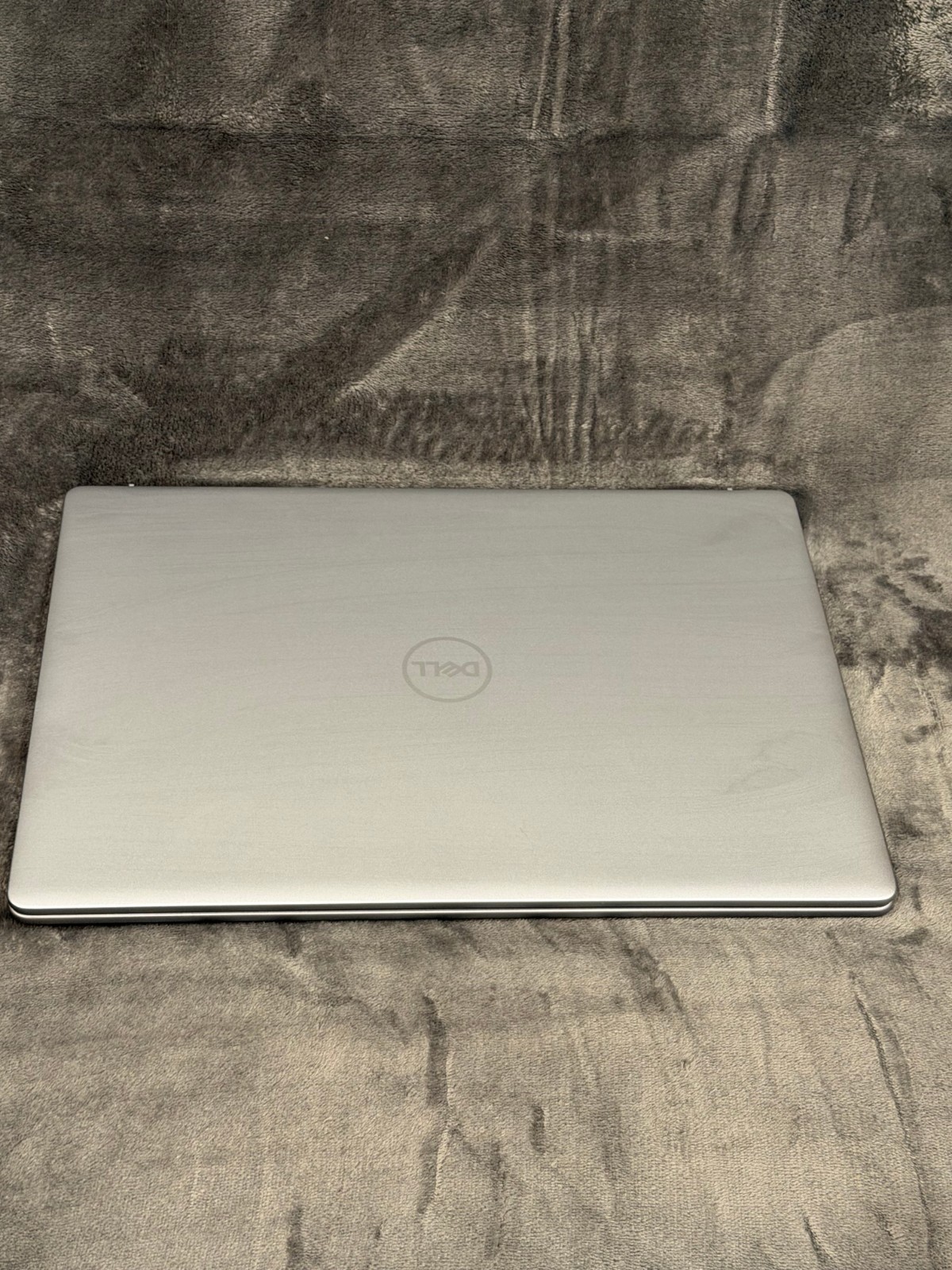 Dell Inspiron 16 5640, i7 150U, Silver, 16 GB RAM, 1 TB SSD, Mint Condition