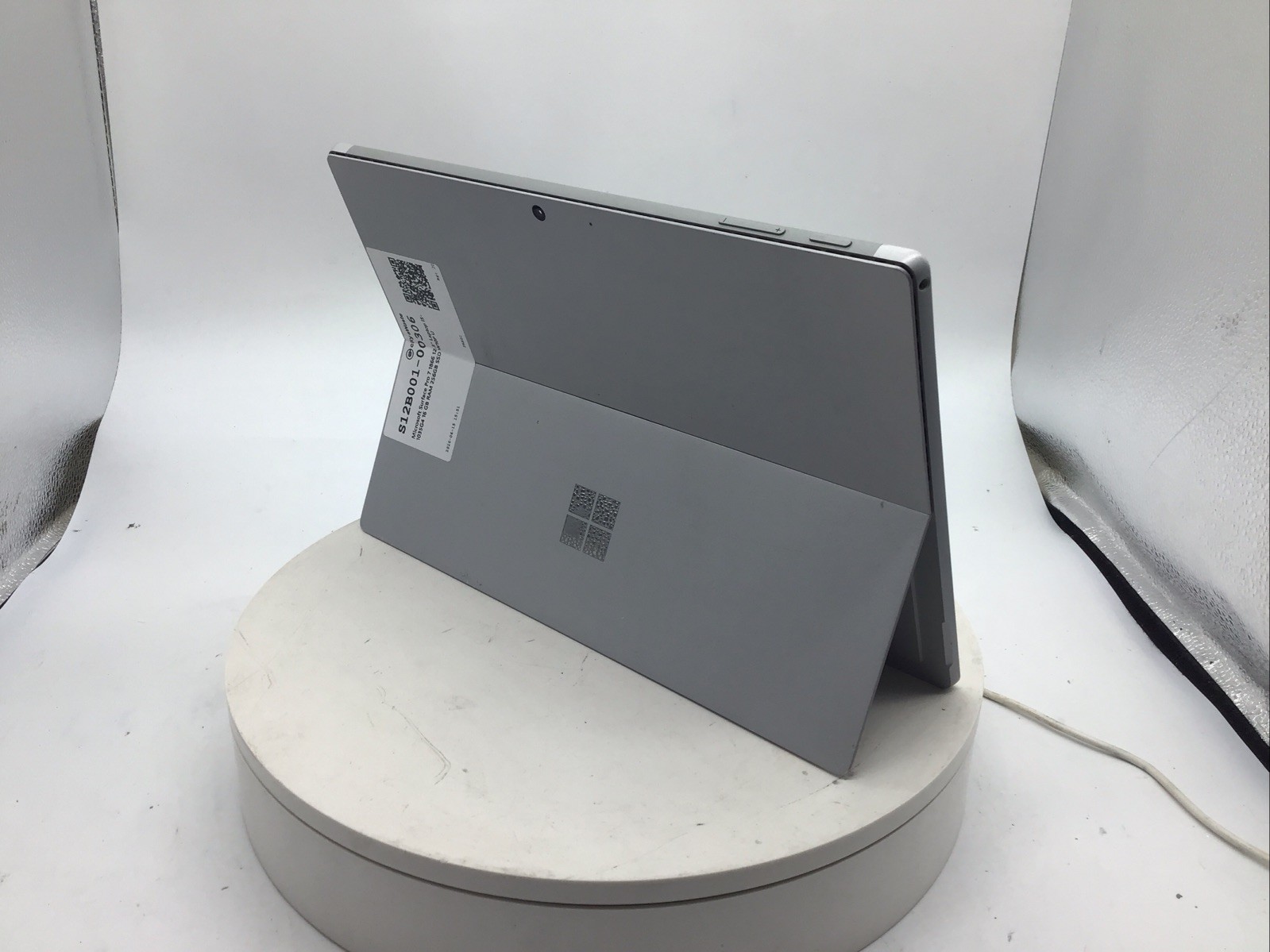 Microsoft Surface Pro 7 1866 12.3″ Laptop i5-1035G4 16 GB RAM 256GB SSD W10P U