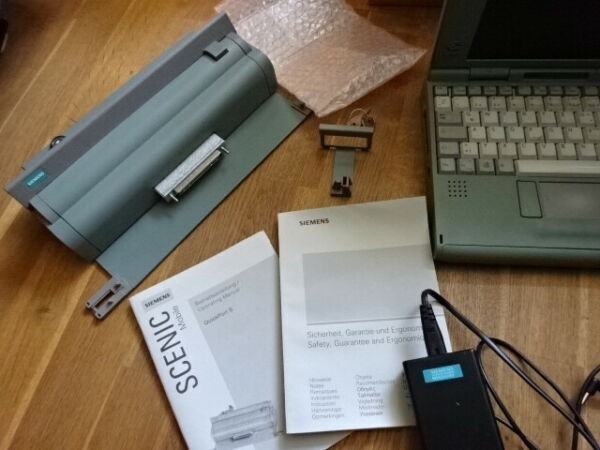 Rare! Siemens Nixdorf Scenic Mobile 500 Notebook Laptop + Docking Vintage Retro