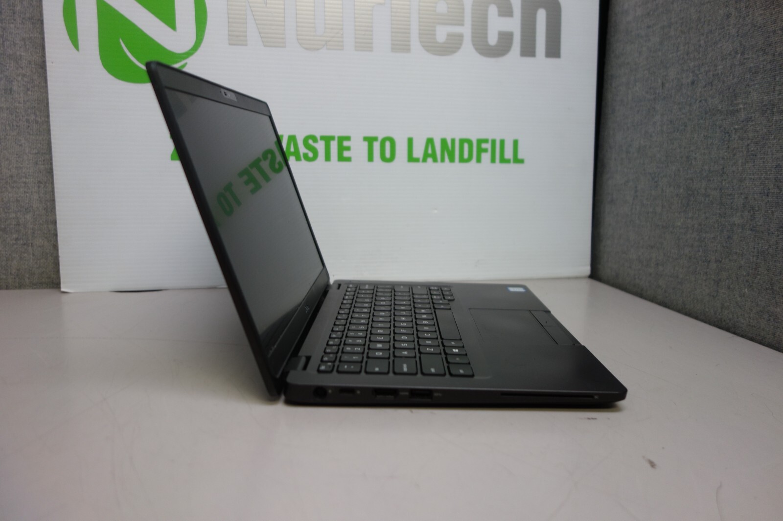 Dell Latitude 5300 13.3″ i7-8665U 1.9GHz 16GB Laptop [NO HDD/AC/OS][ADMIN/BIOS]