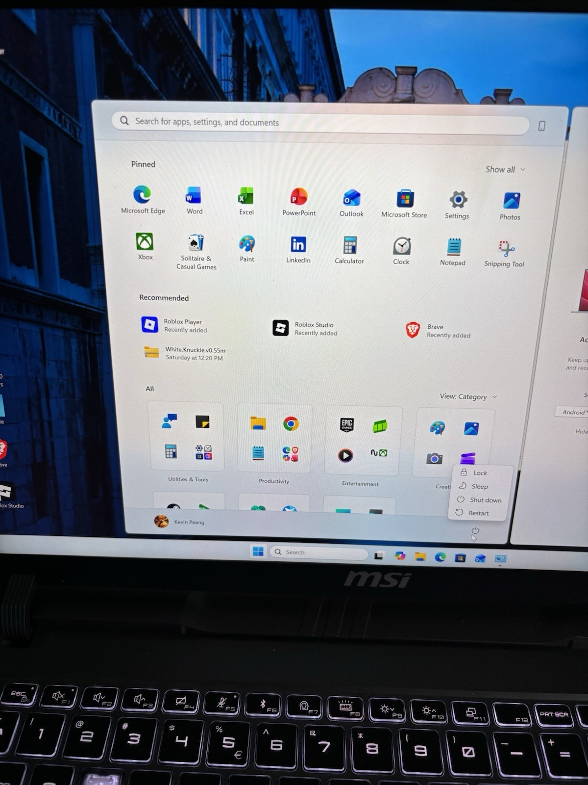 MSI Vector 16 HX AI 400 16″ 240Hz Intel 9-275HX RTX 5080 32GB 1TB SSD – Upgrade