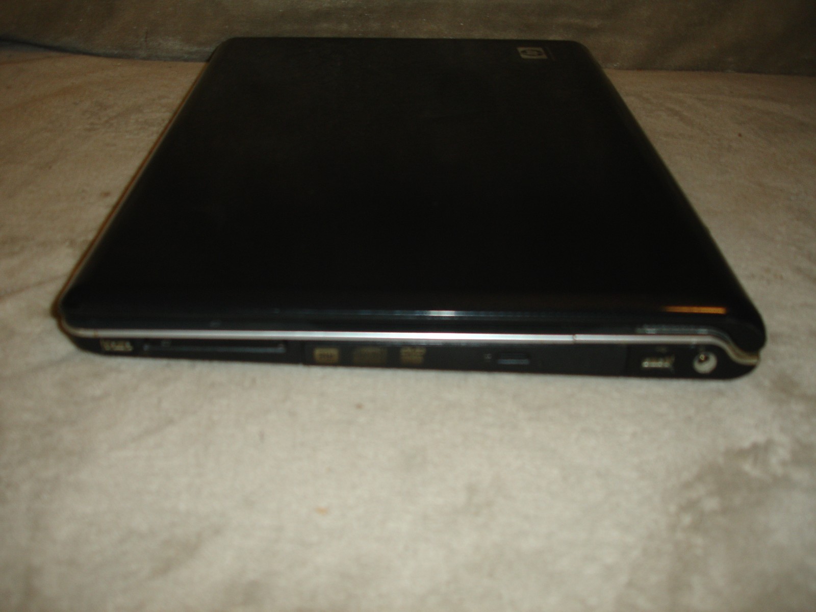 HP Pavilion DV9500 Laptop AMD Turion 64 X2 120 GB HD 2GB RAM Vista AC Adapter