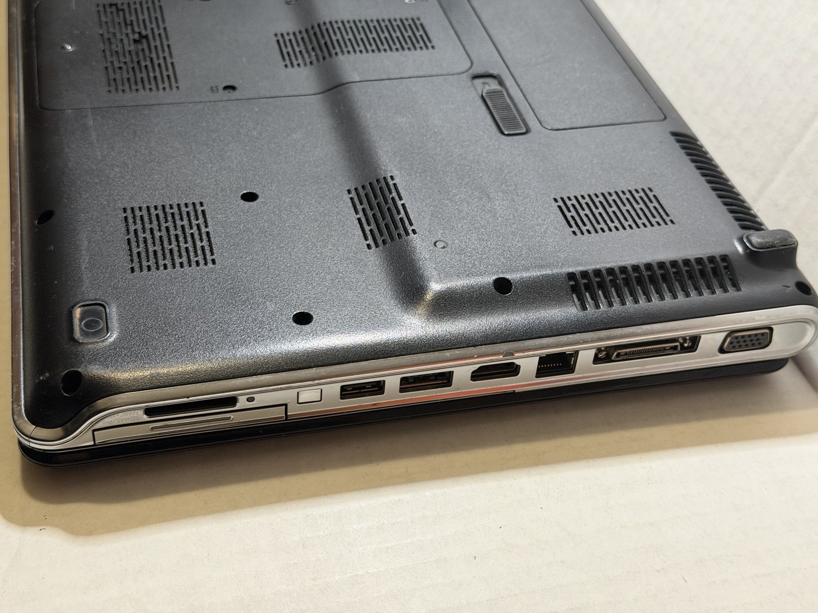 HP Pavillion DV6 6gb Ram 500gb Hard drive For Parts Or Repair Read Description